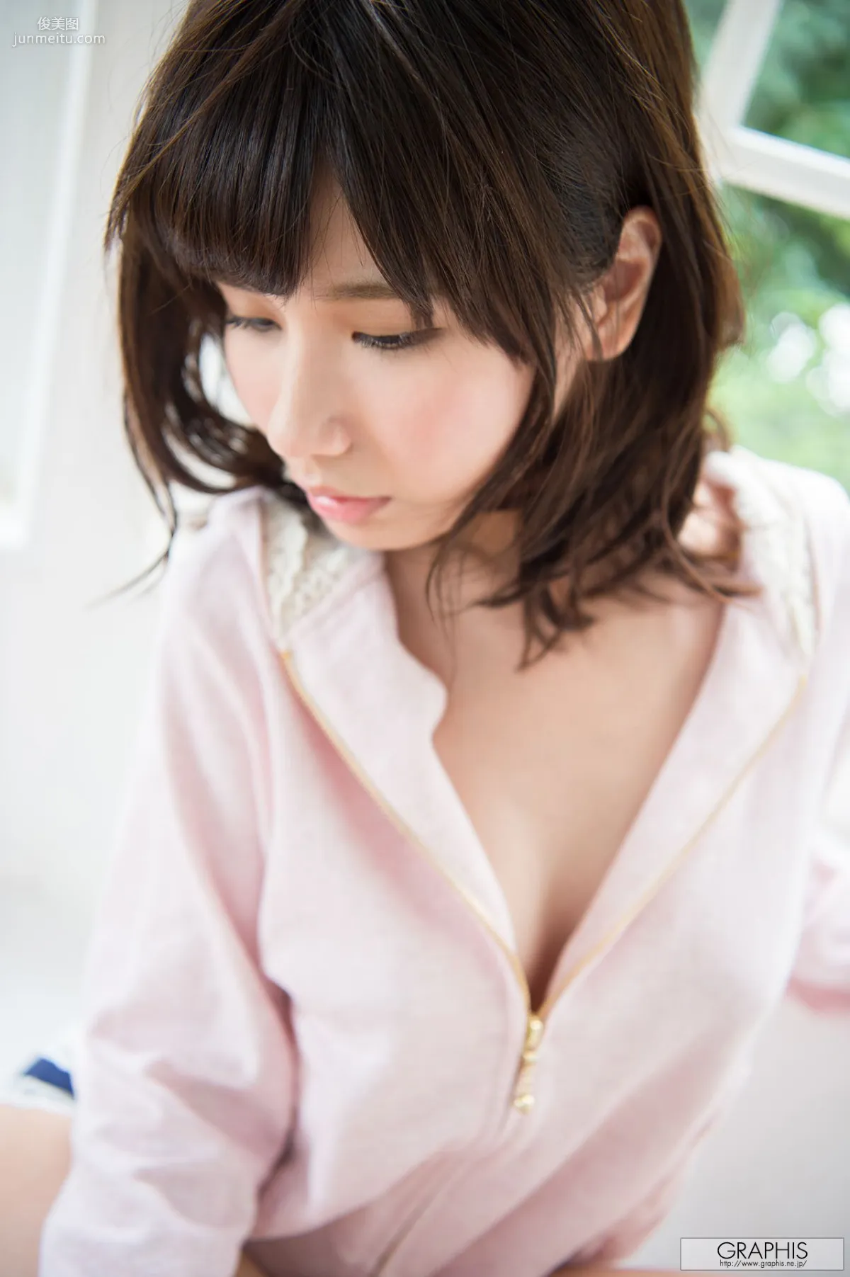 Mii Kurii 栗衣みい/栗衣美伊 [Graphis] First Gravure 初脫ぎ娘 寫真集 46