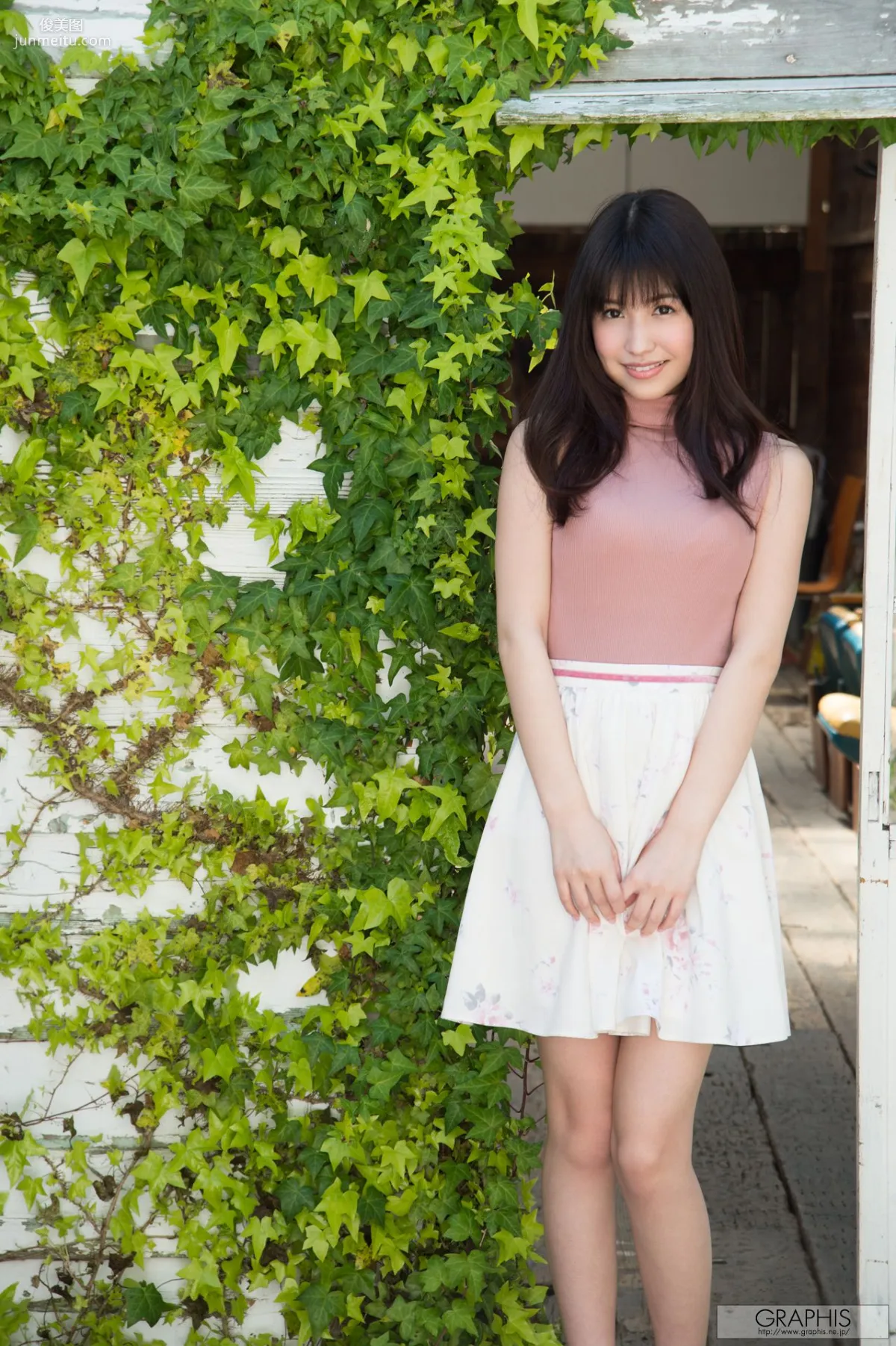Momo Sakura 桜空もも/櫻空桃『first gravure 初脫ぎ娘』 [Graphis] 寫真集 1