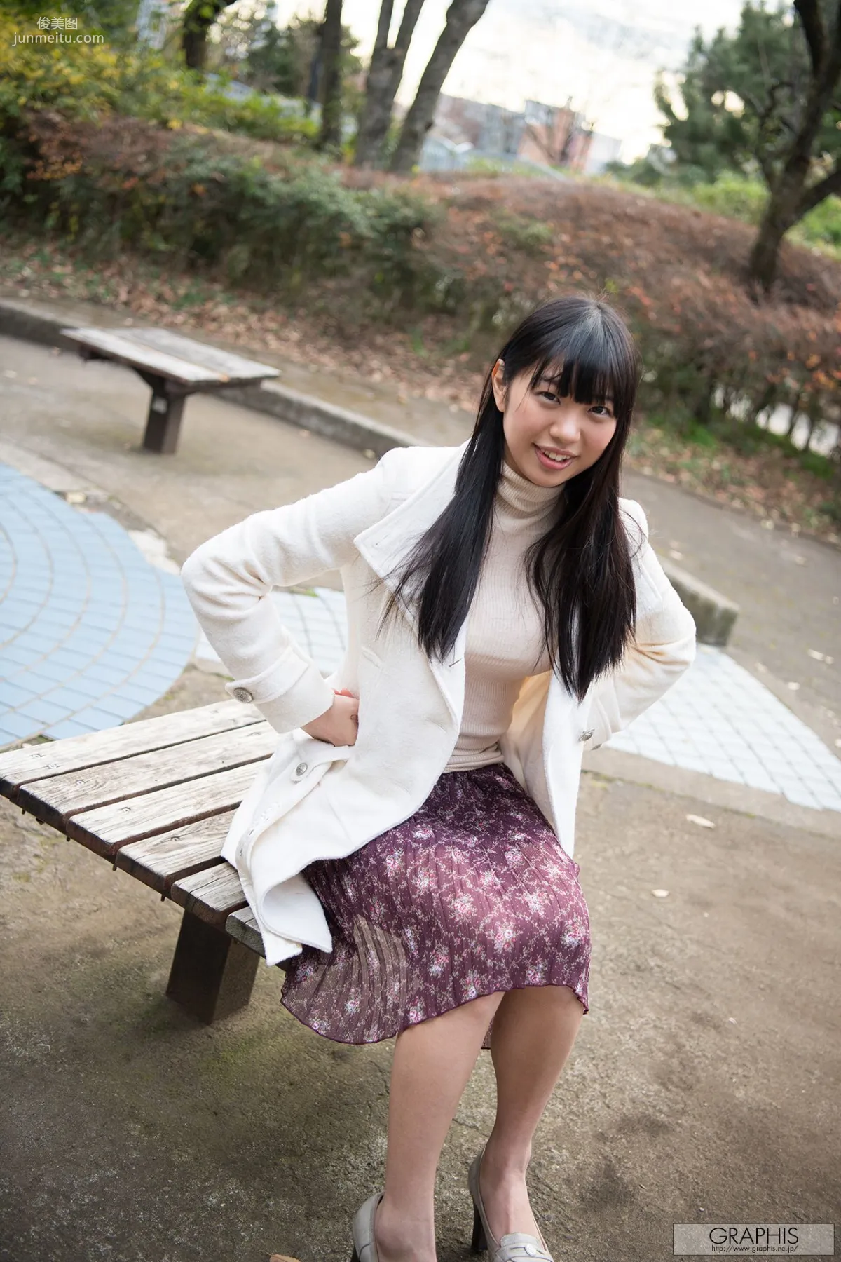 Kiritani Matsuri 桐谷まつり/桐谷まつり [Graphis] First Gravure 初脫ぎ娘 寫真集 5