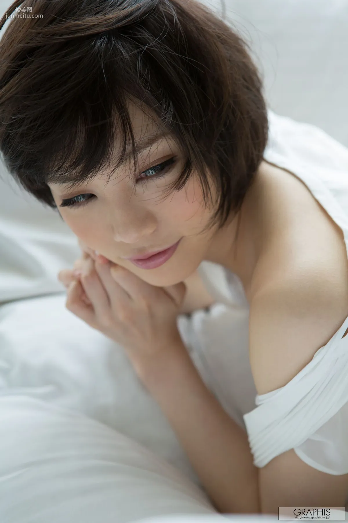 鈴村 あいり《Summer Special 2015 》 [Graphis] 写真集25
