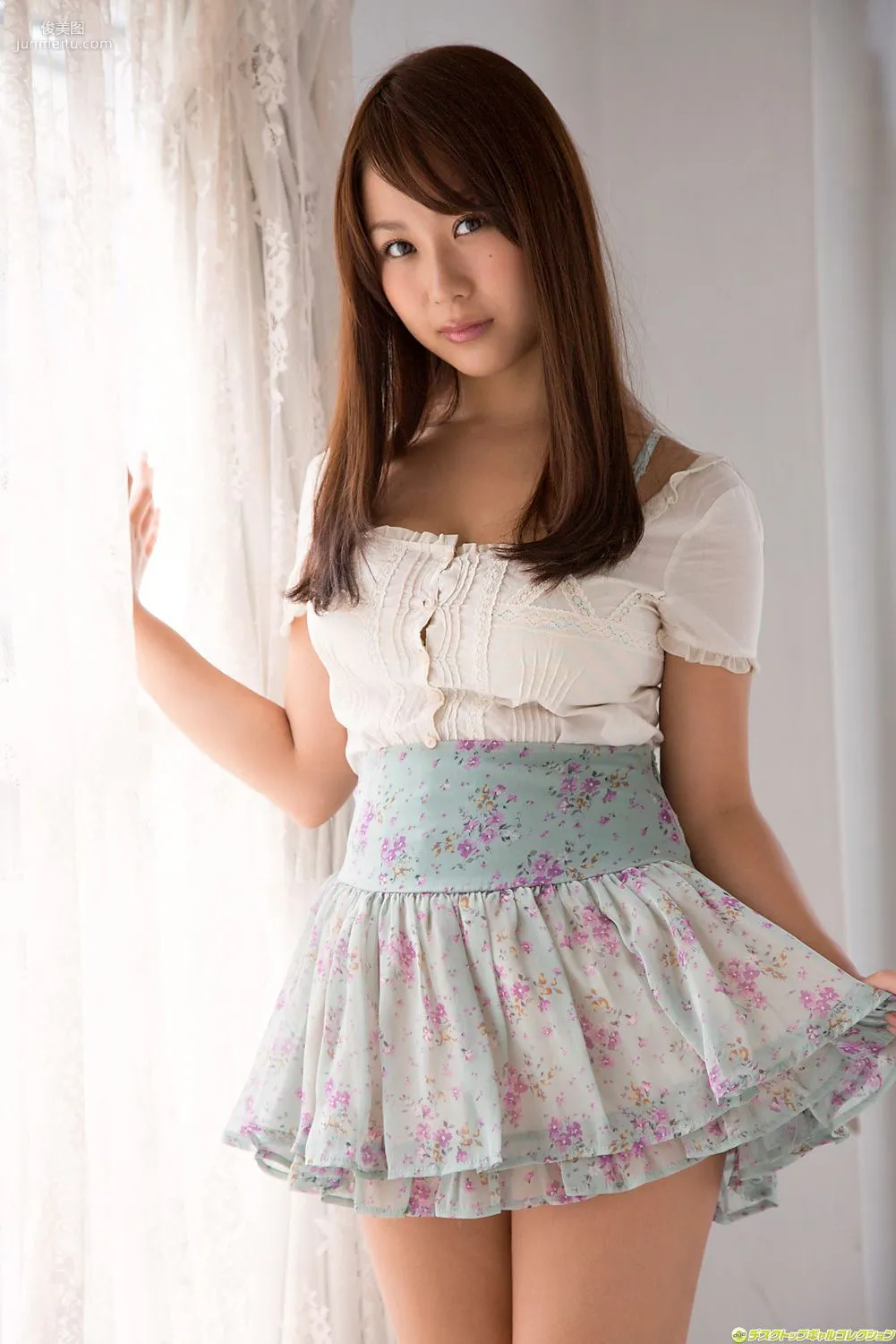 西田麻衣《童顔巨乳系アイドルの爆裂Iカップおっぱい》寫真集 [DGC] NO.1066 5
