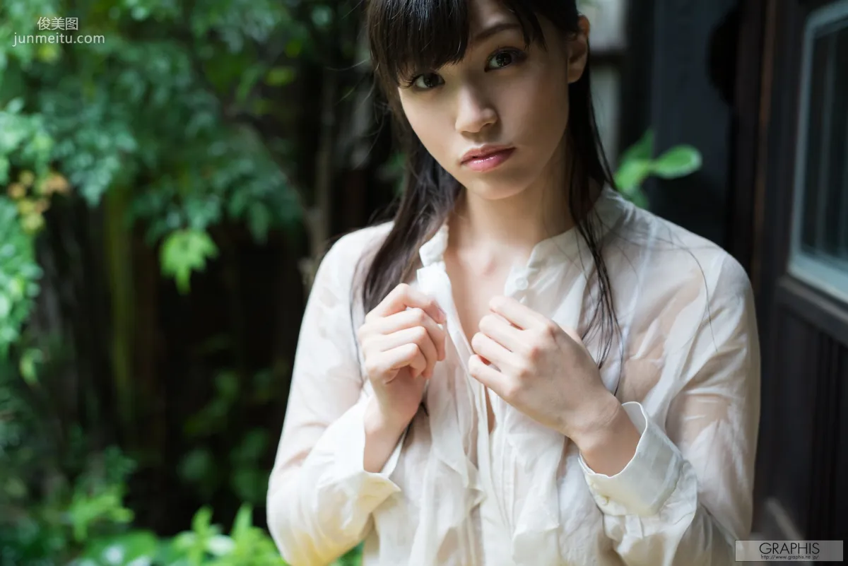 高橋しょう子《Noble bomb》 [Graphis] Gals 寫真集 11