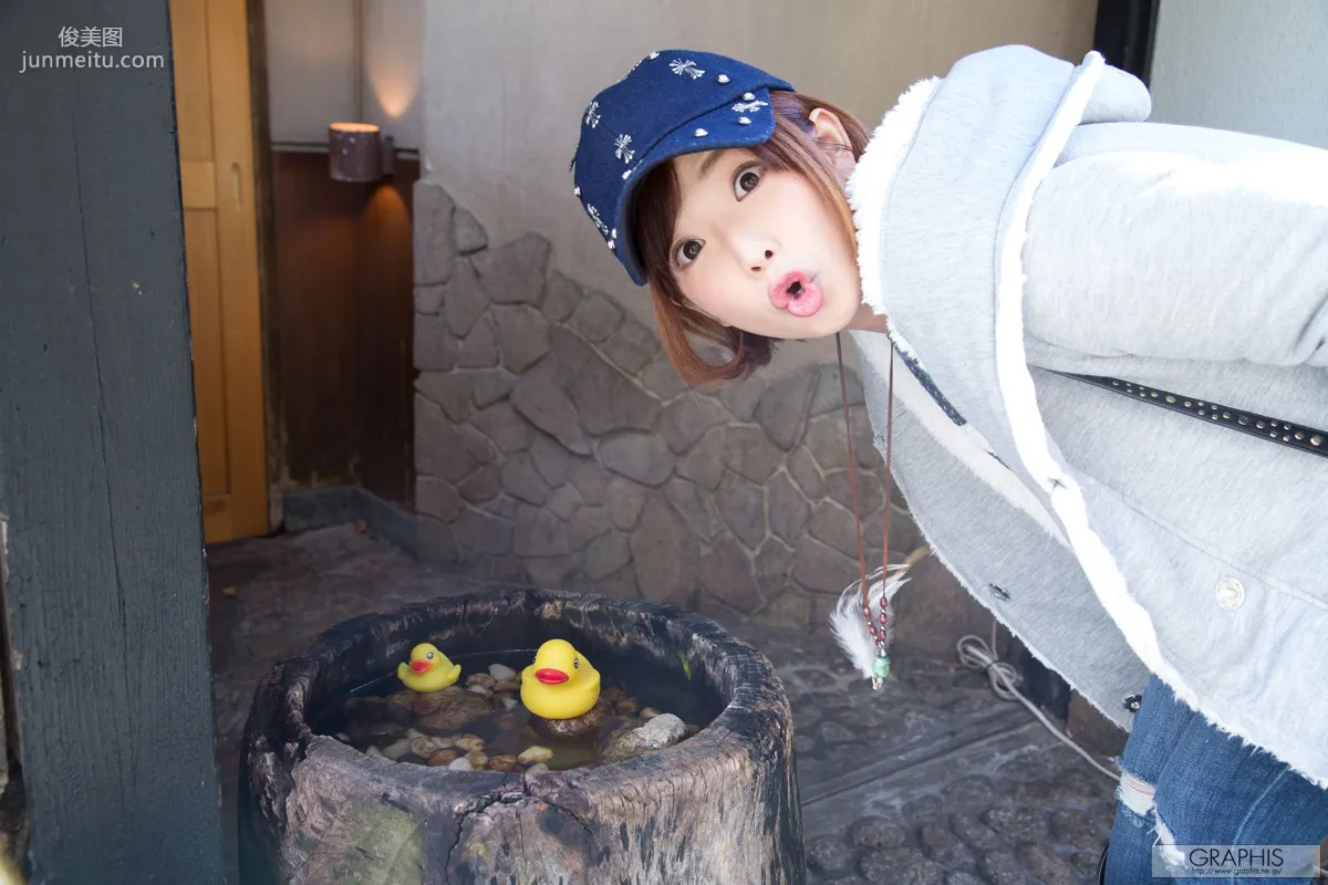  紗倉まな 『SPRING SPECIAL 2016』 [Graphis] 写真集17