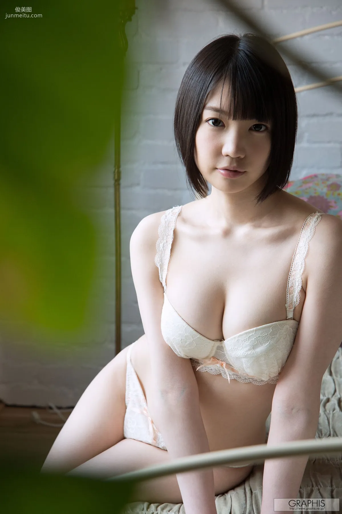 鈴木心春《Angelic Girl》 [Graphis] Gals 寫真集 13