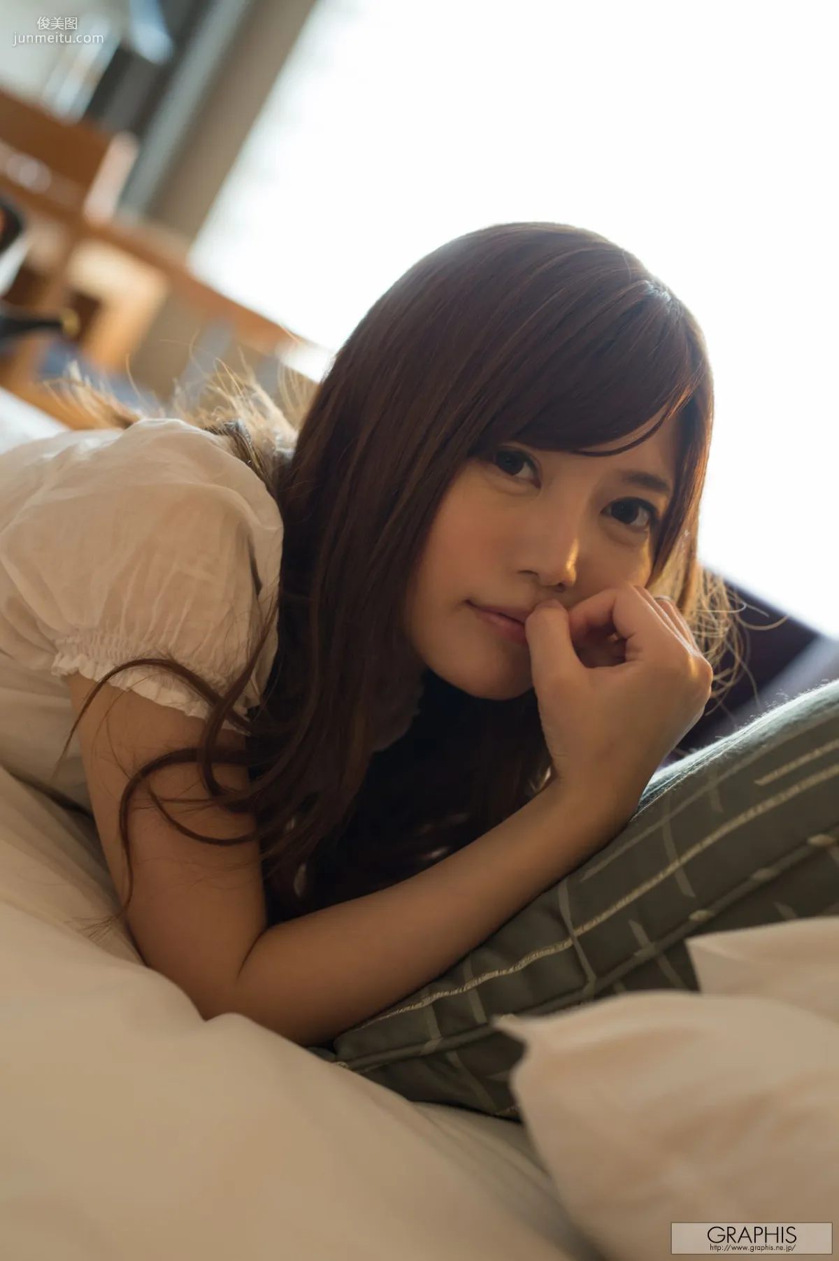 榊梨々亜/榊梨梨亚《Be shy》 [Graphis] Gals 写真集35