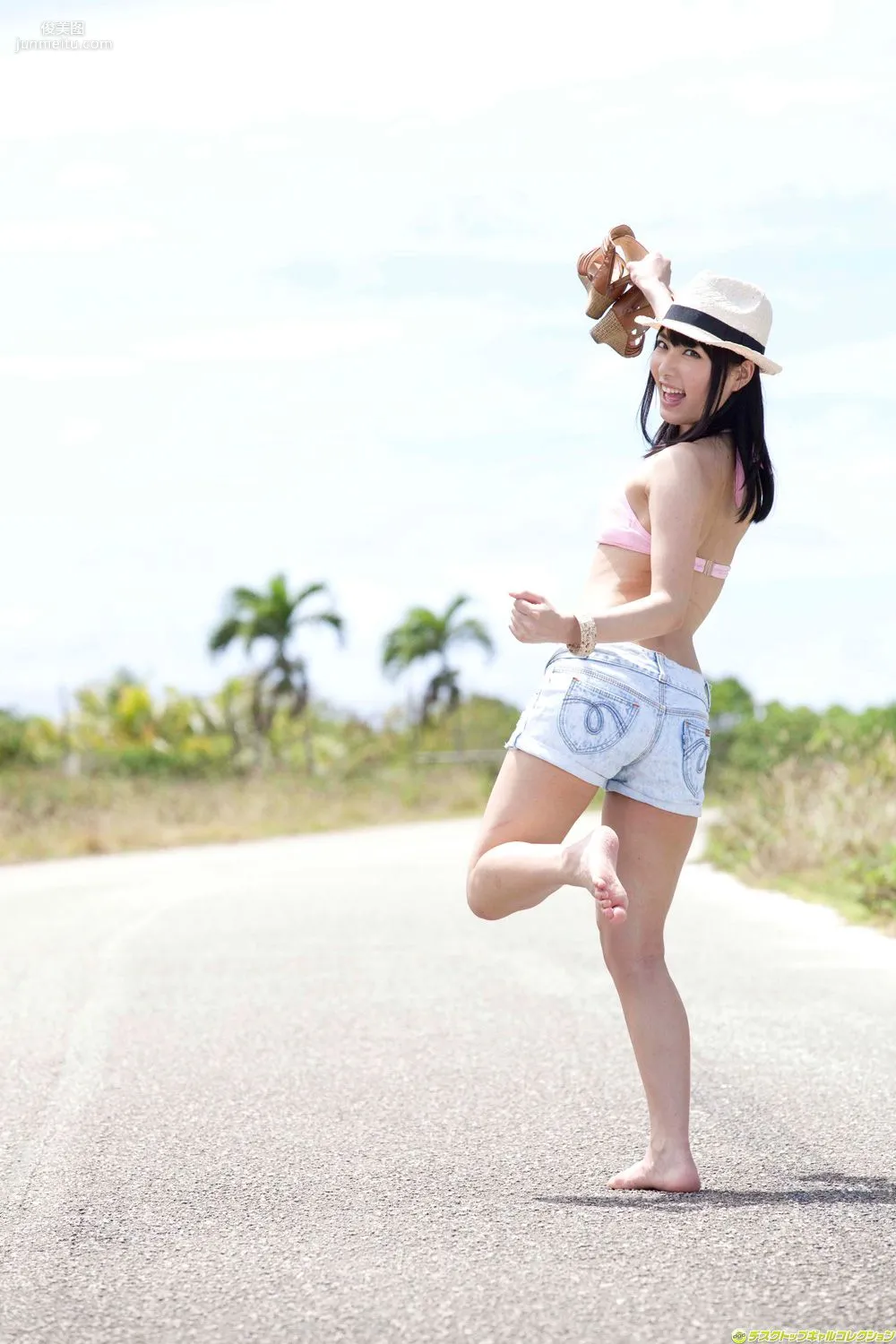 由愛可奈《見た目は清純。でもホントは淫亂なんです…》寫真集 [DGC] NO.1063 50