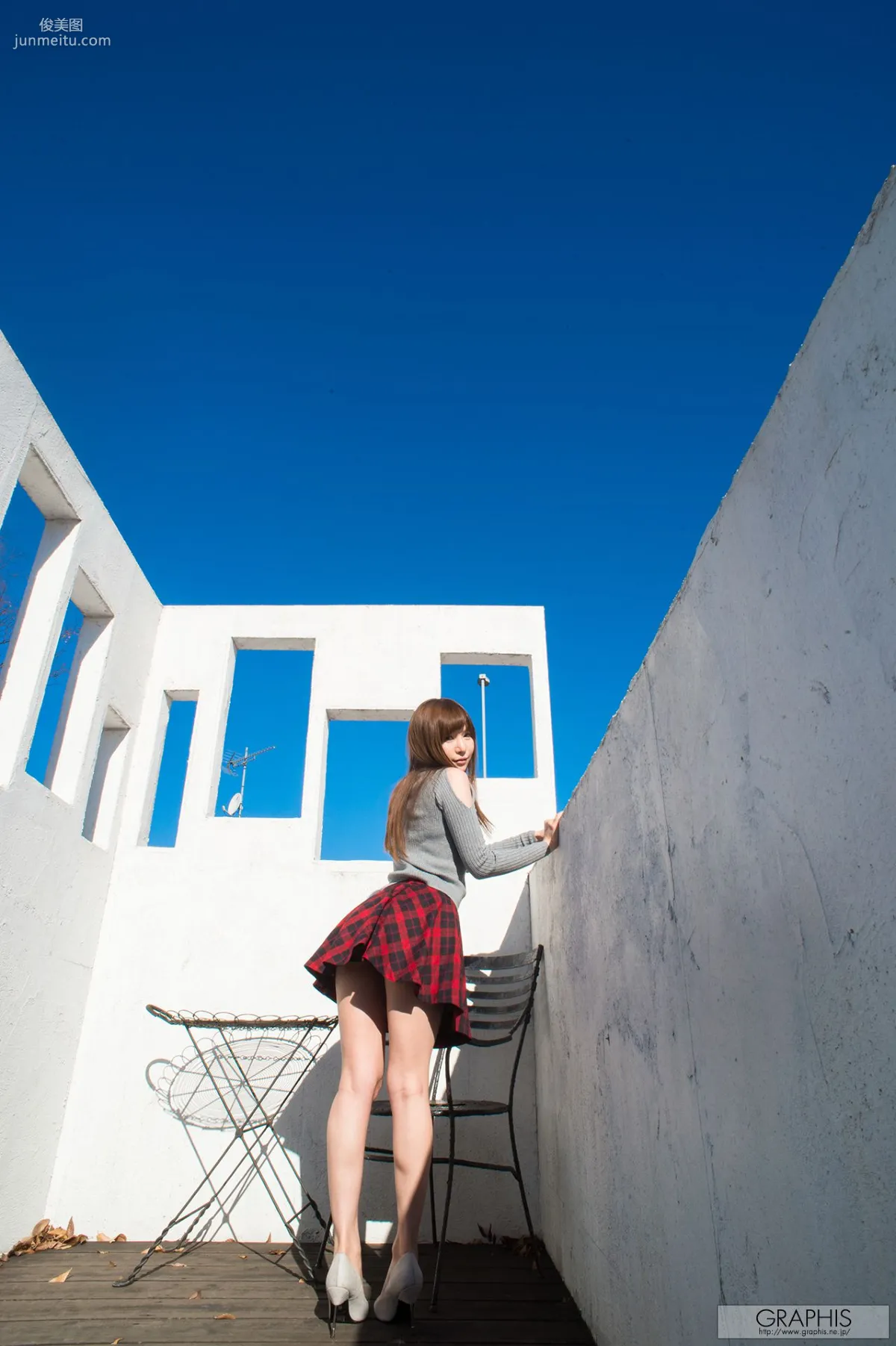 Aoi 葵『Float On』 [Graphis] Gals 写真集6