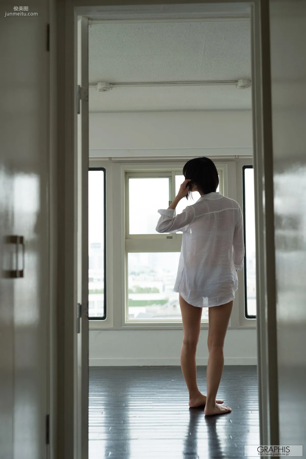 湊莉久《Carbonated》 [Graphis] Gals 写真集1
