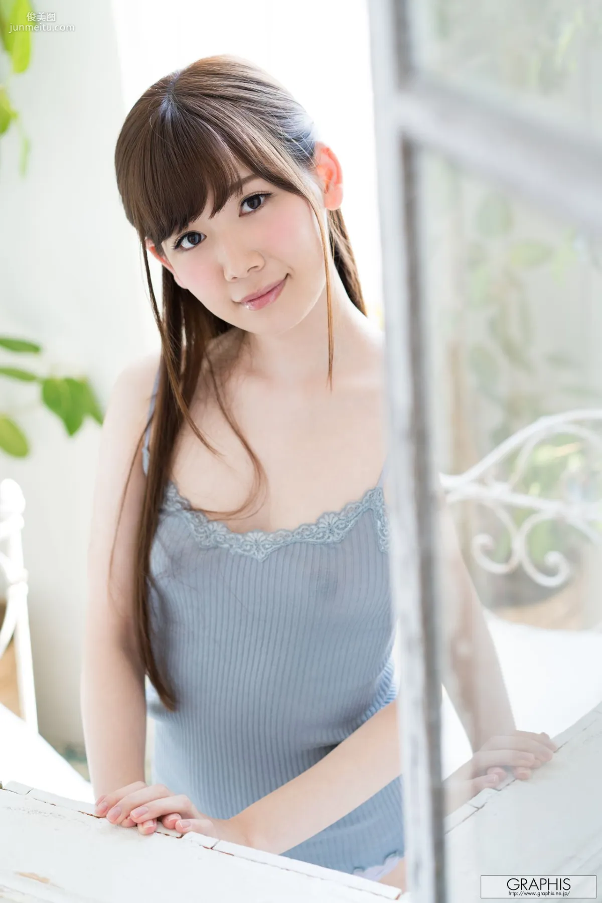 Tsumugi Akari 明裡つむぎ/明裡紬 [Graphis] First Gravure 初脫ぎ娘 寫真集 19