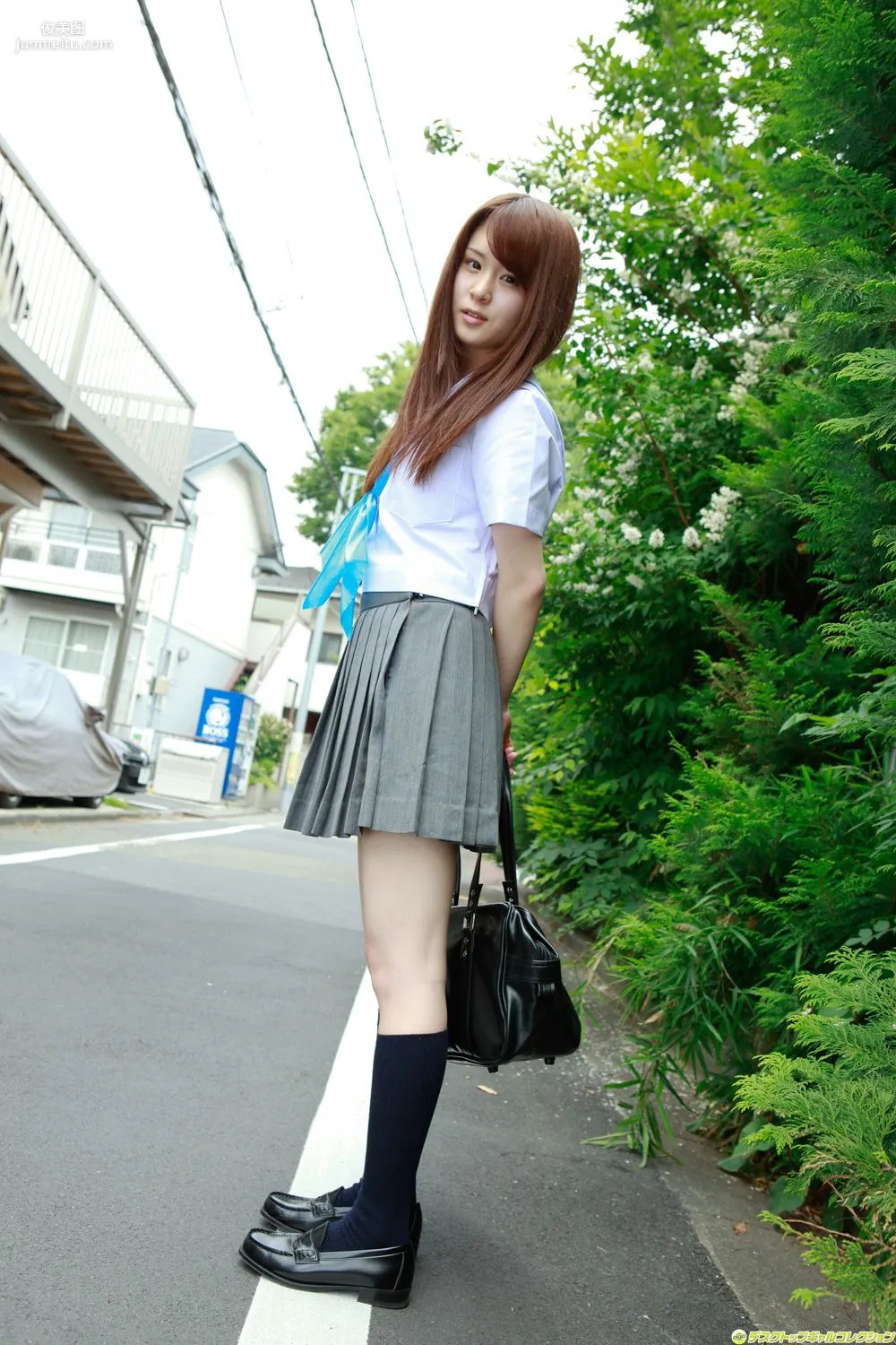 朝菜栞《甘いロリフェイスと制服の完全なる融合！》寫真集 [DGC] NO.1040 90