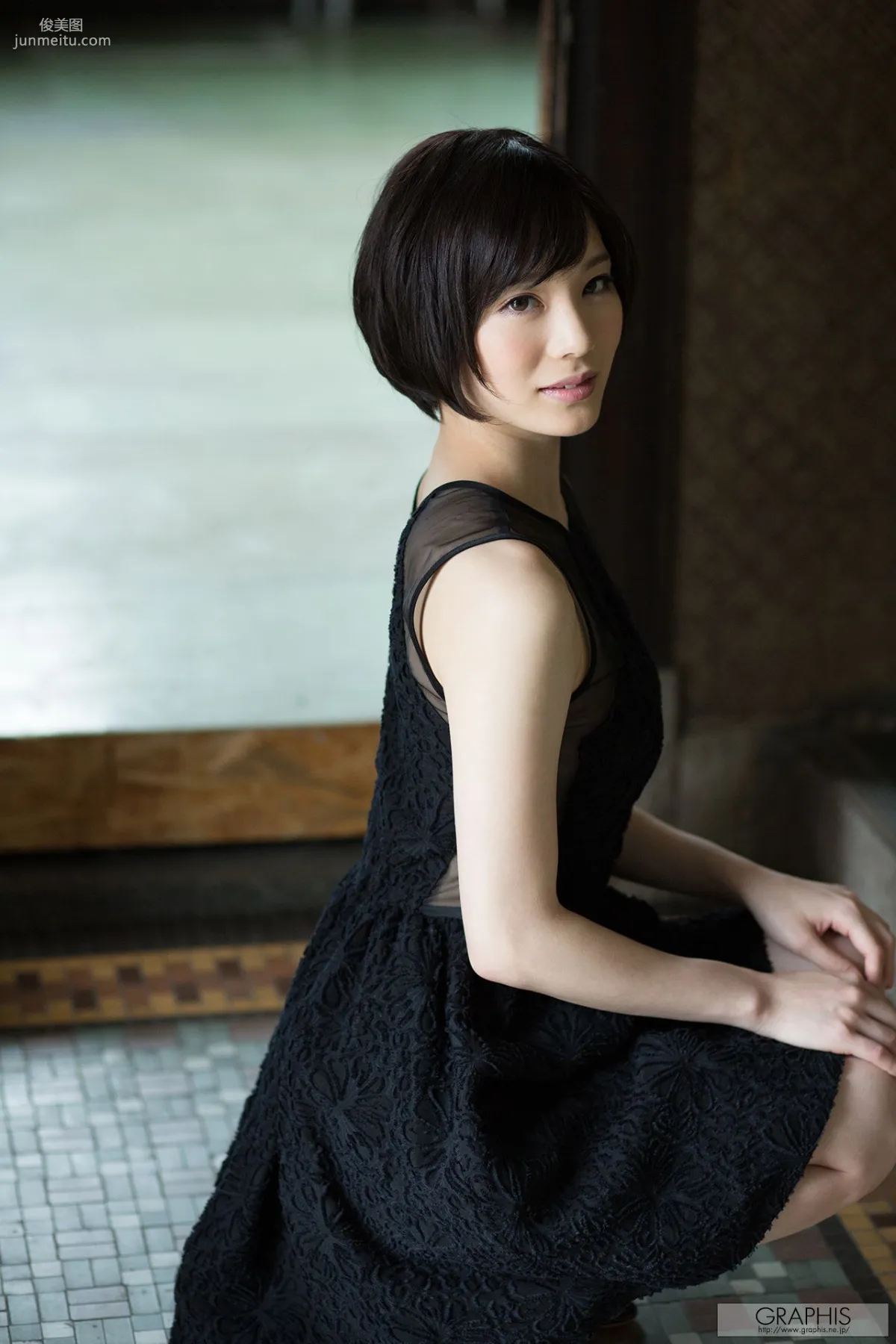 鈴村 あいり《Summer Special 2015 》 [Graphis] 写真集6