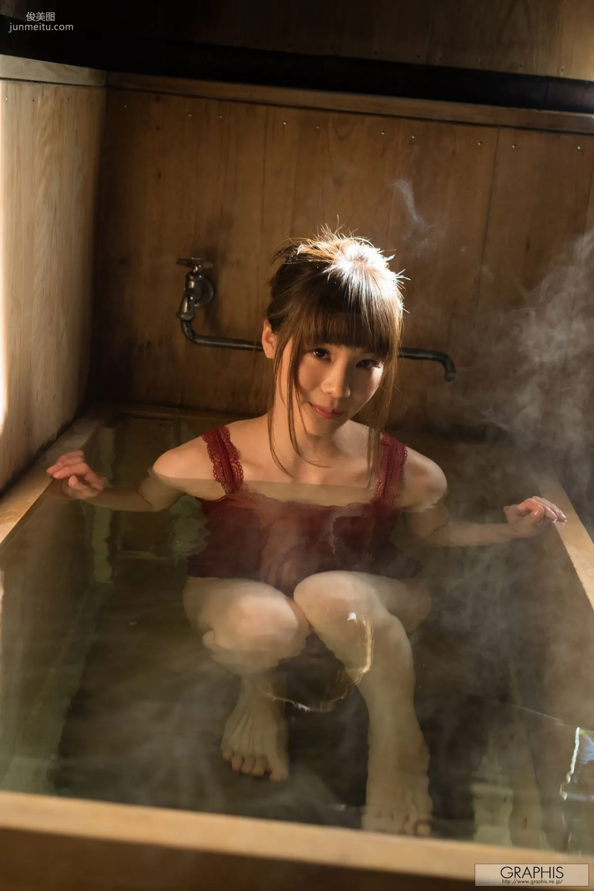 鈴村あいり『Certain Existence』 [Graphis] Gals 写真集13