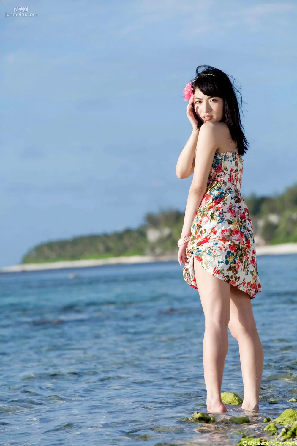 由愛可奈《見た目は清純。でもホントは淫亂なんです…》寫真集 [DGC] NO.1063 6
