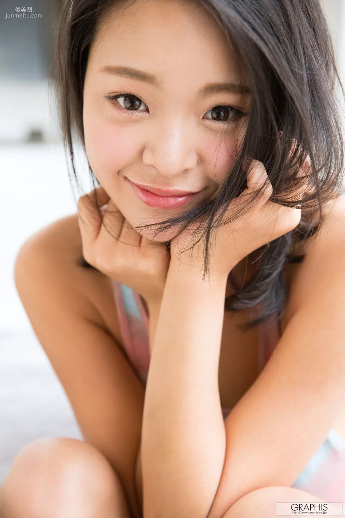 Manaka Minami 南真菜果 [Graphis] First Gravure 初脫ぎ娘 寫真集 5