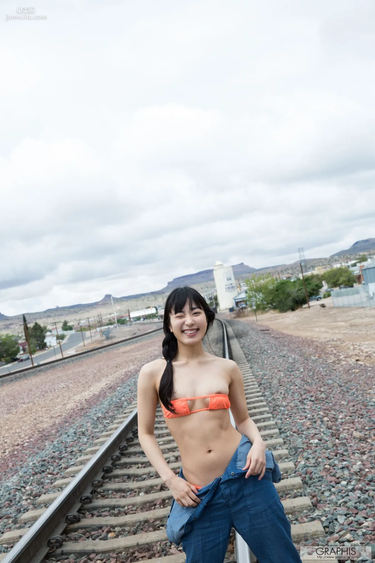 由愛可奈《pure bible》 [Graphis] Gals 写真集12