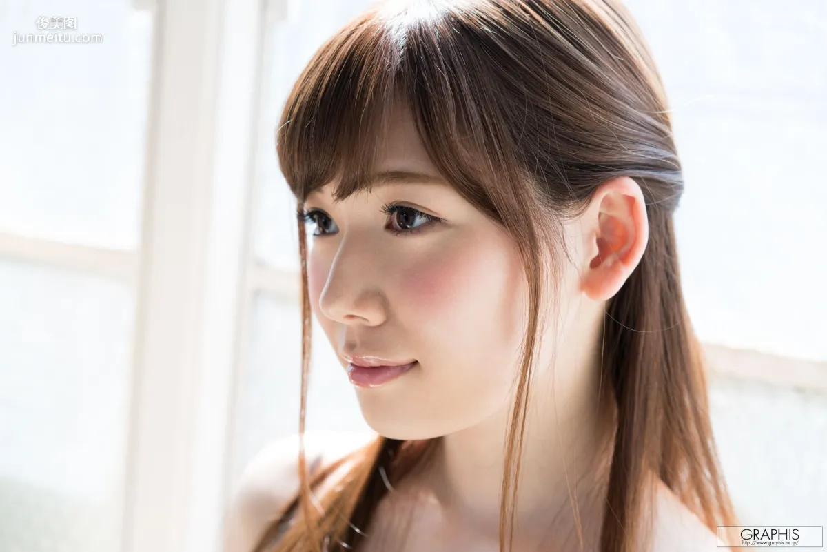 Tsumugi Akari 明裡つむぎ/明裡紬 [Graphis] First Gravure 初脫ぎ娘 寫真集 15