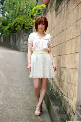 田中涼子/田中涼子《スベスベ美肌!純白な彼女の愛しいカラダ》寫真集 [DGC] NO.1055