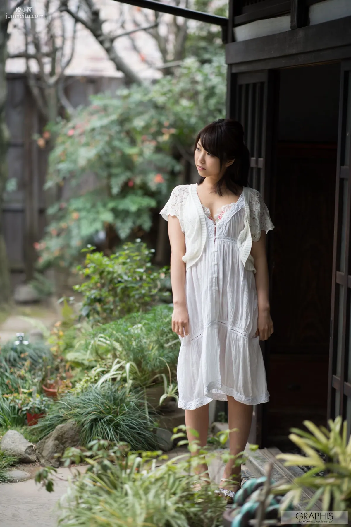 戸田真琴『Pure purification』 [Graphis] Gals 写真集1