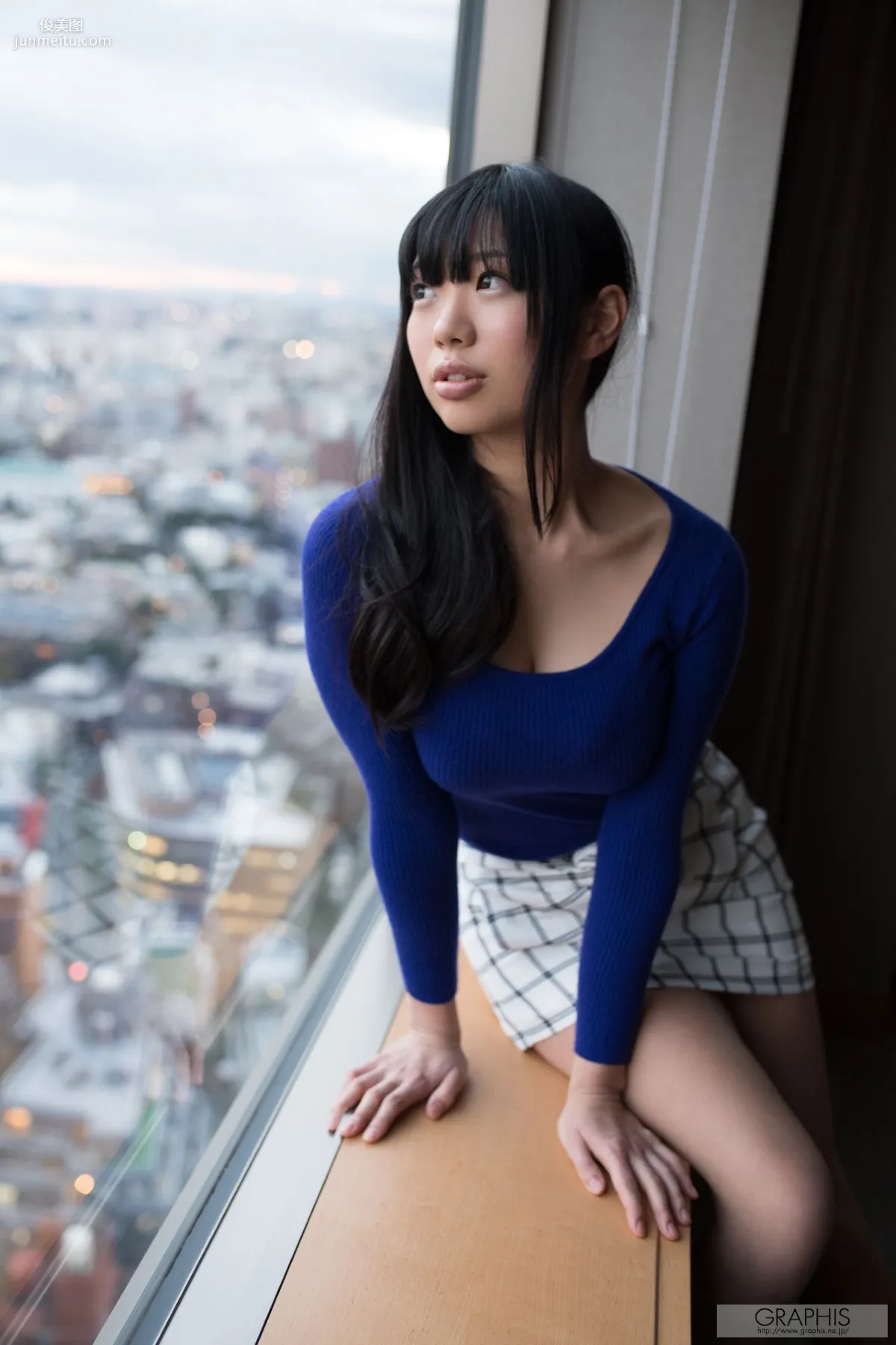 Kiritani Matsuri 桐谷まつり/桐谷まつり [Graphis] First Gravure 初脫ぎ娘 寫真集 35