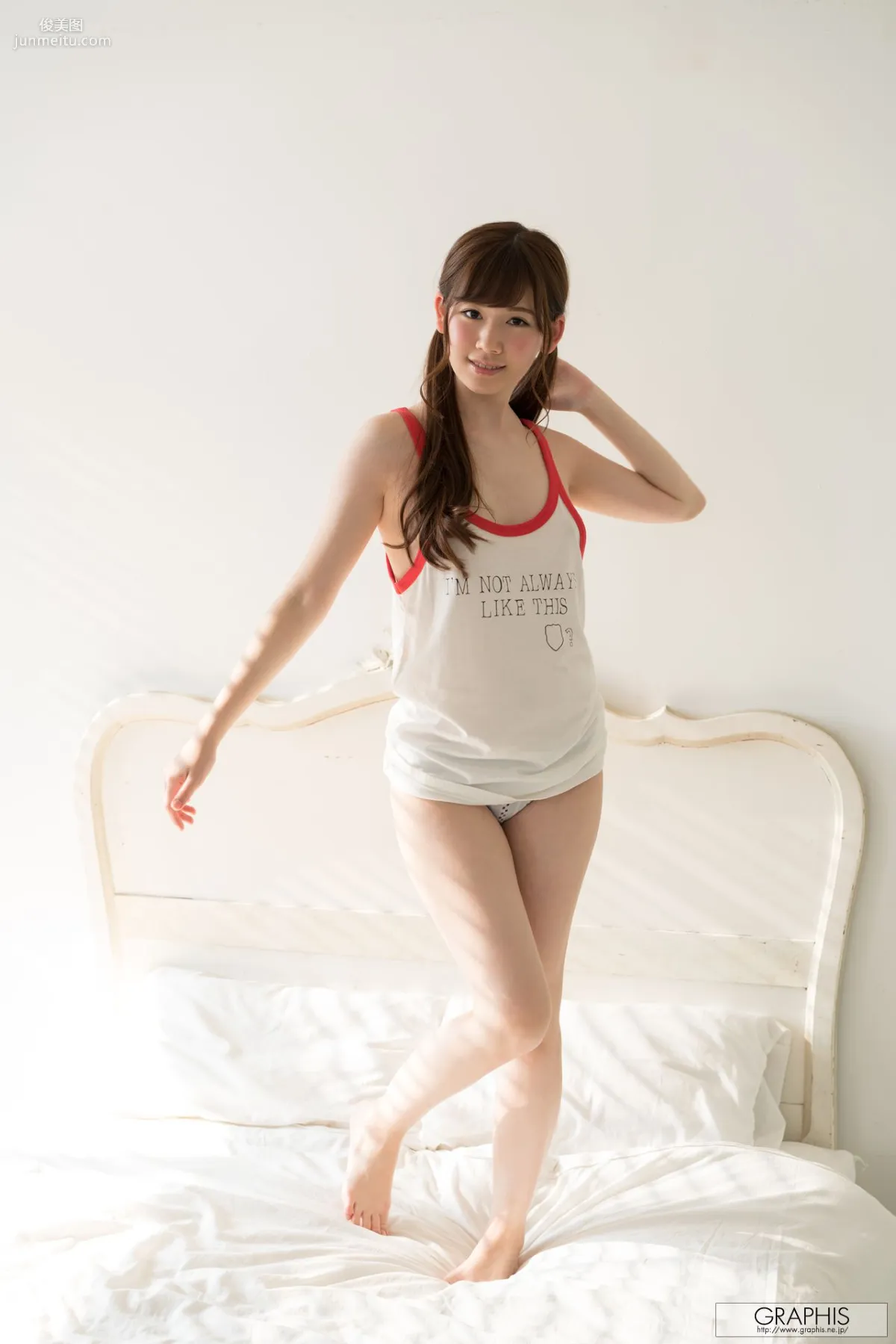 Tsumugi Akari 明裡つむぎ/明裡紬 [Graphis] First Gravure 初脫ぎ娘 寫真集 38