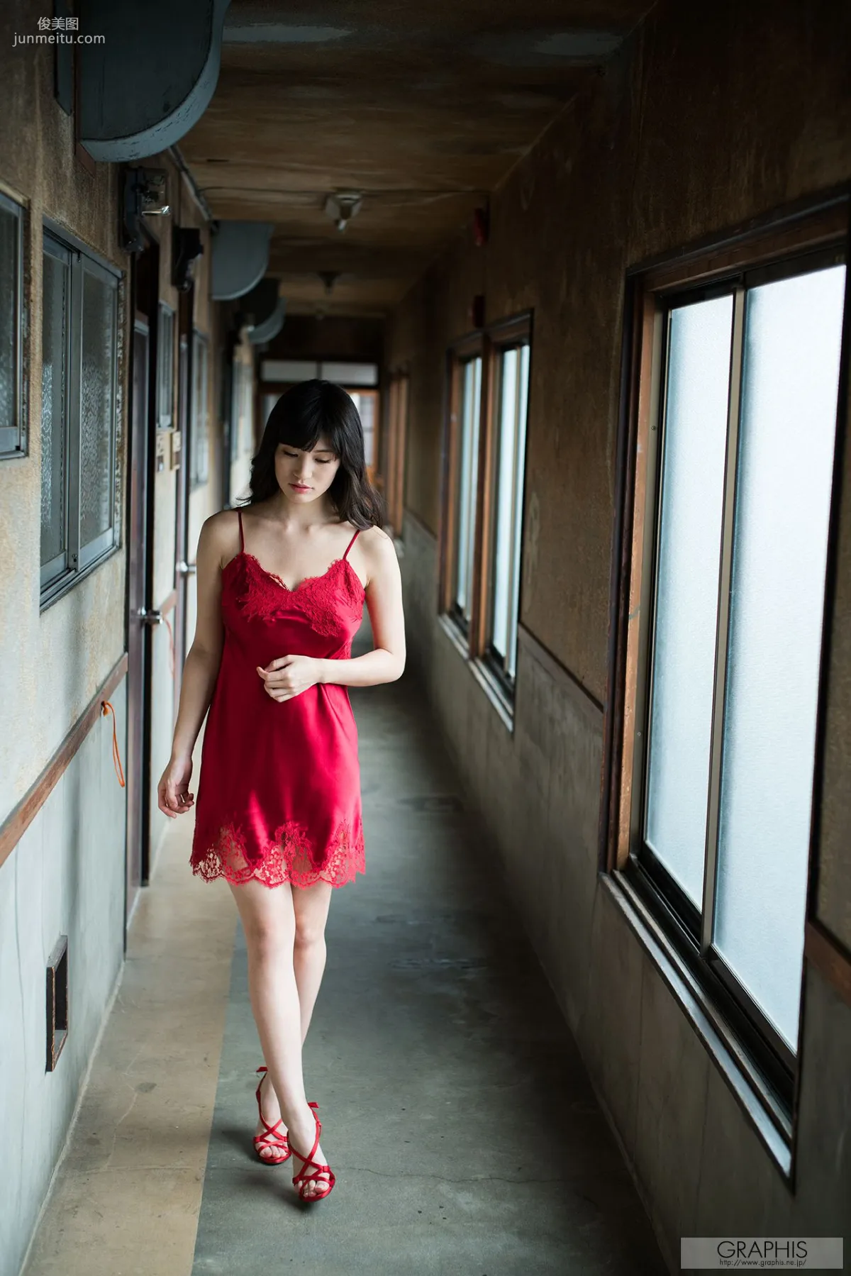高橋しょう子《Noble bomb》 [Graphis] Gals 写真集33