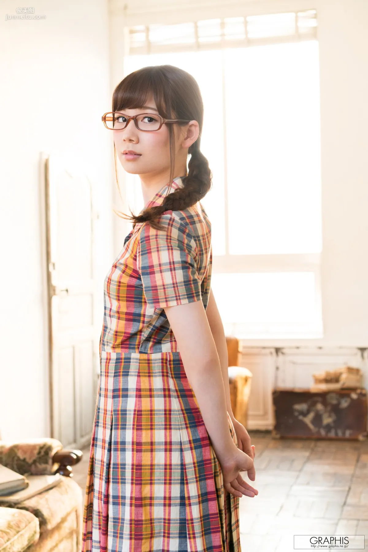 Tsumugi Akari 明裡つむぎ/明裡紬 [Graphis] First Gravure 初脫ぎ娘 寫真集 46