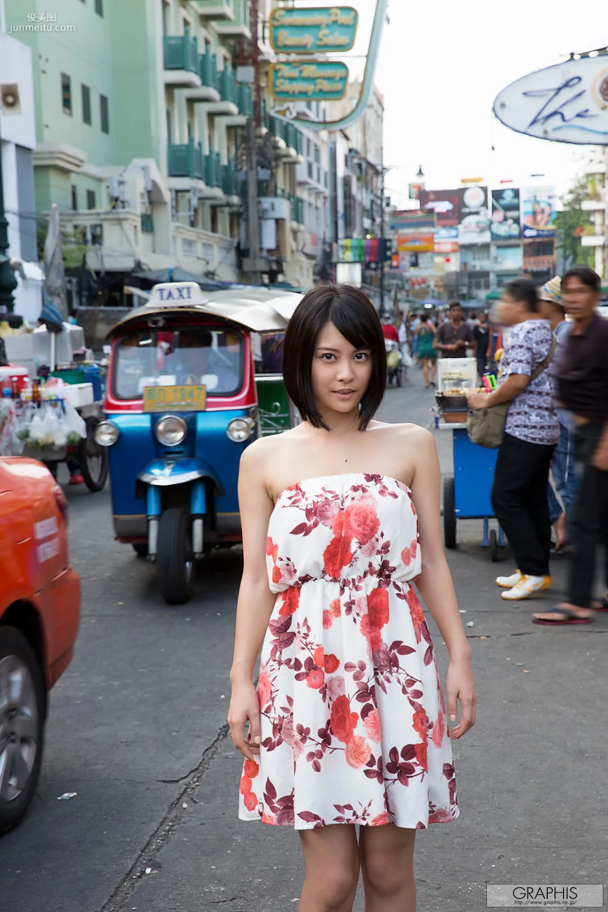 松岡ちな『Gifted』 [Graphis] Gals 写真集1