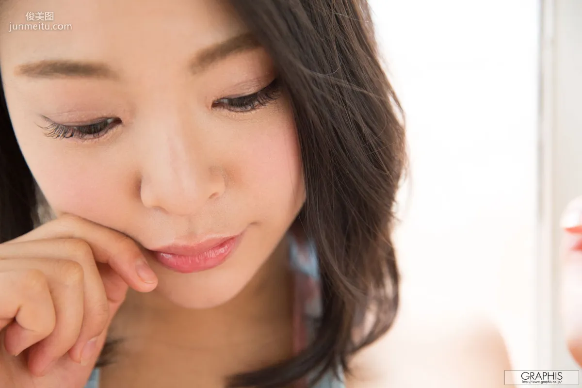 Manaka Minami 南真菜果 [Graphis] First Gravure 初脫ぎ娘 寫真集 4