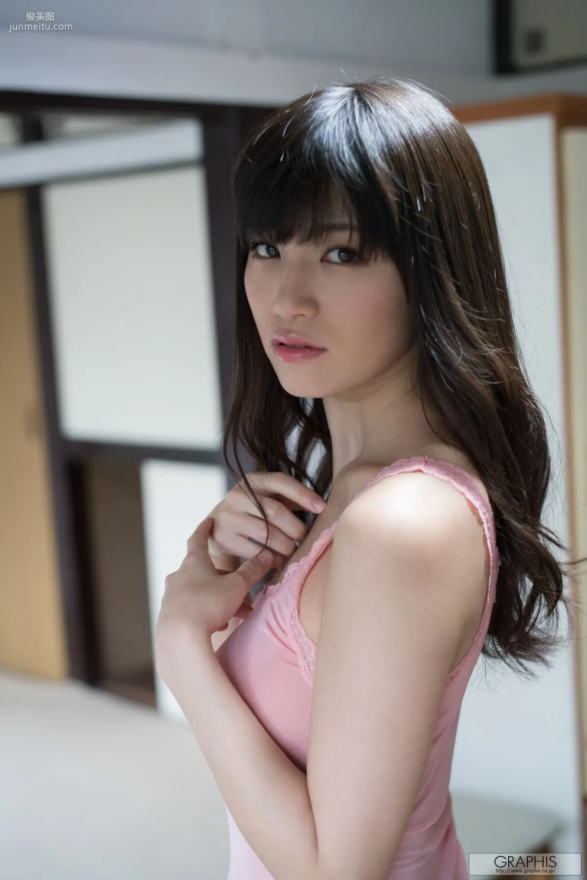 高橋しょう子《Noble bomb》 [Graphis] Gals 寫真集 22