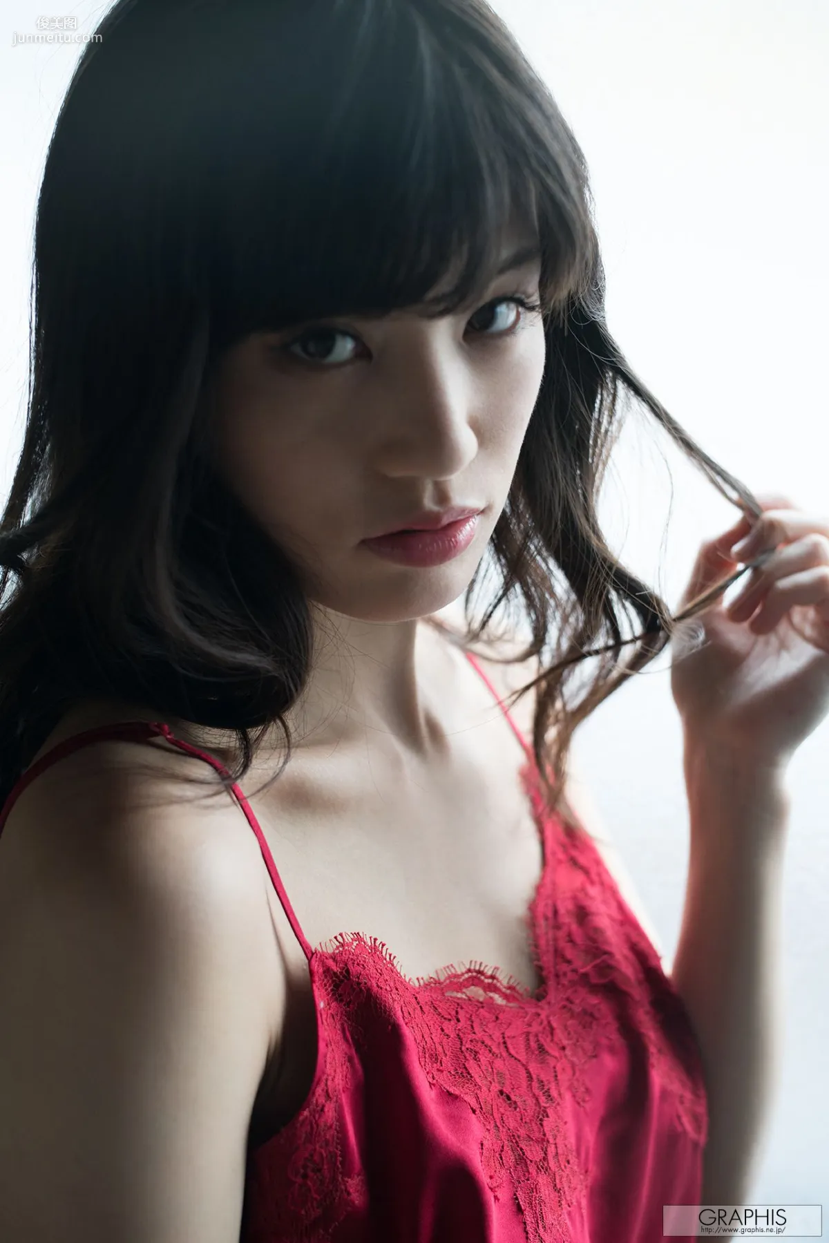 高橋しょう子《Noble bomb》 [Graphis] Gals 寫真集 33