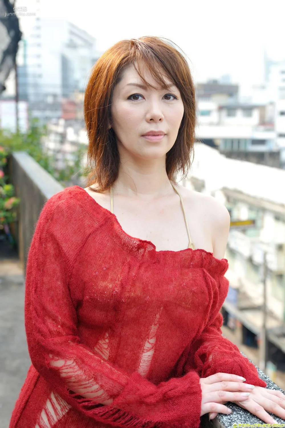 翔田千裡《絡みつく熟女クイーンのねっとり豊熟ボディ》寫真集 [DGC] NO.1032 23