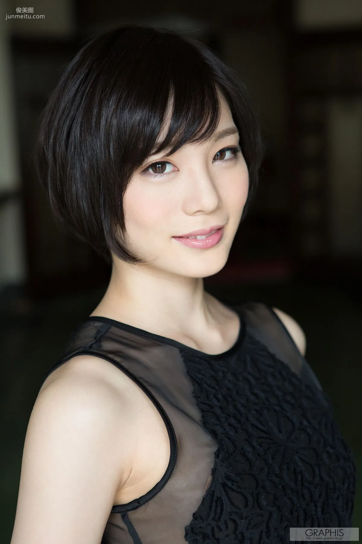 鈴村 あいり《Summer Special 2015 》 [Graphis] 写真集3