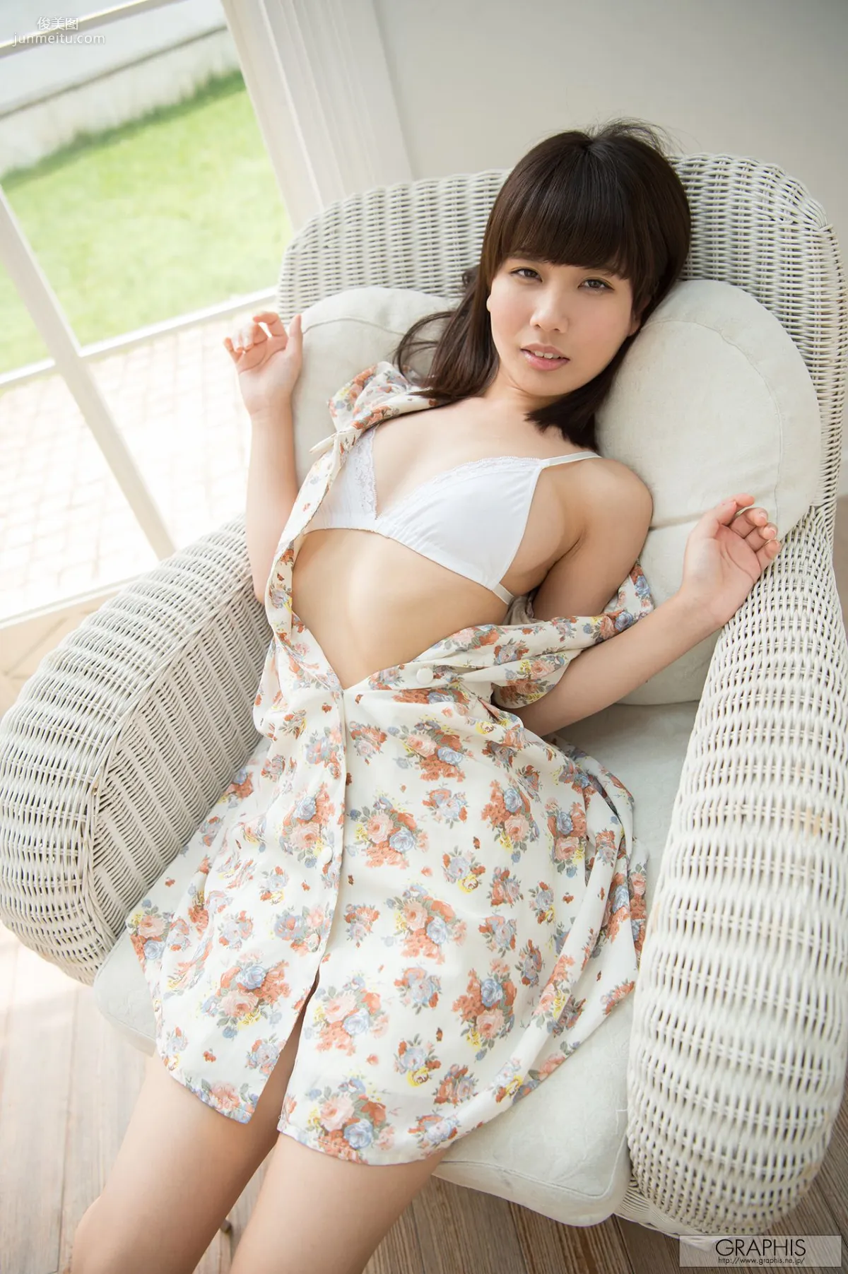 Mii Kurii 栗衣みい/栗衣美伊 [Graphis] First Gravure 初脫ぎ娘 寫真集 16