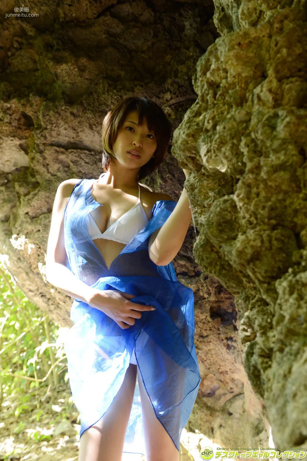 秋山祥子《元祖！美人すぎる市議にソックリなアイドル》寫真集 [DGC] NO.1207 47