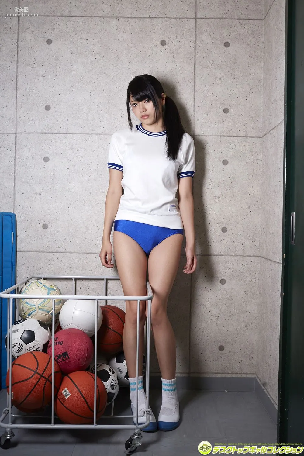 小間千代《迫力のGカップバストとムッチリヒップ!!》写真集 [DGC] NO.1197 67