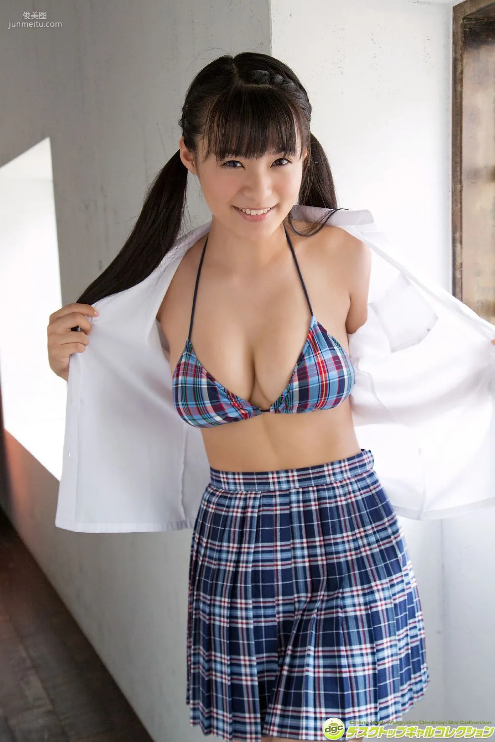 星名美津紀《Ｈカップのスーパーボディに可憐なスマイル》写真集 [DGC] NO.1203 11