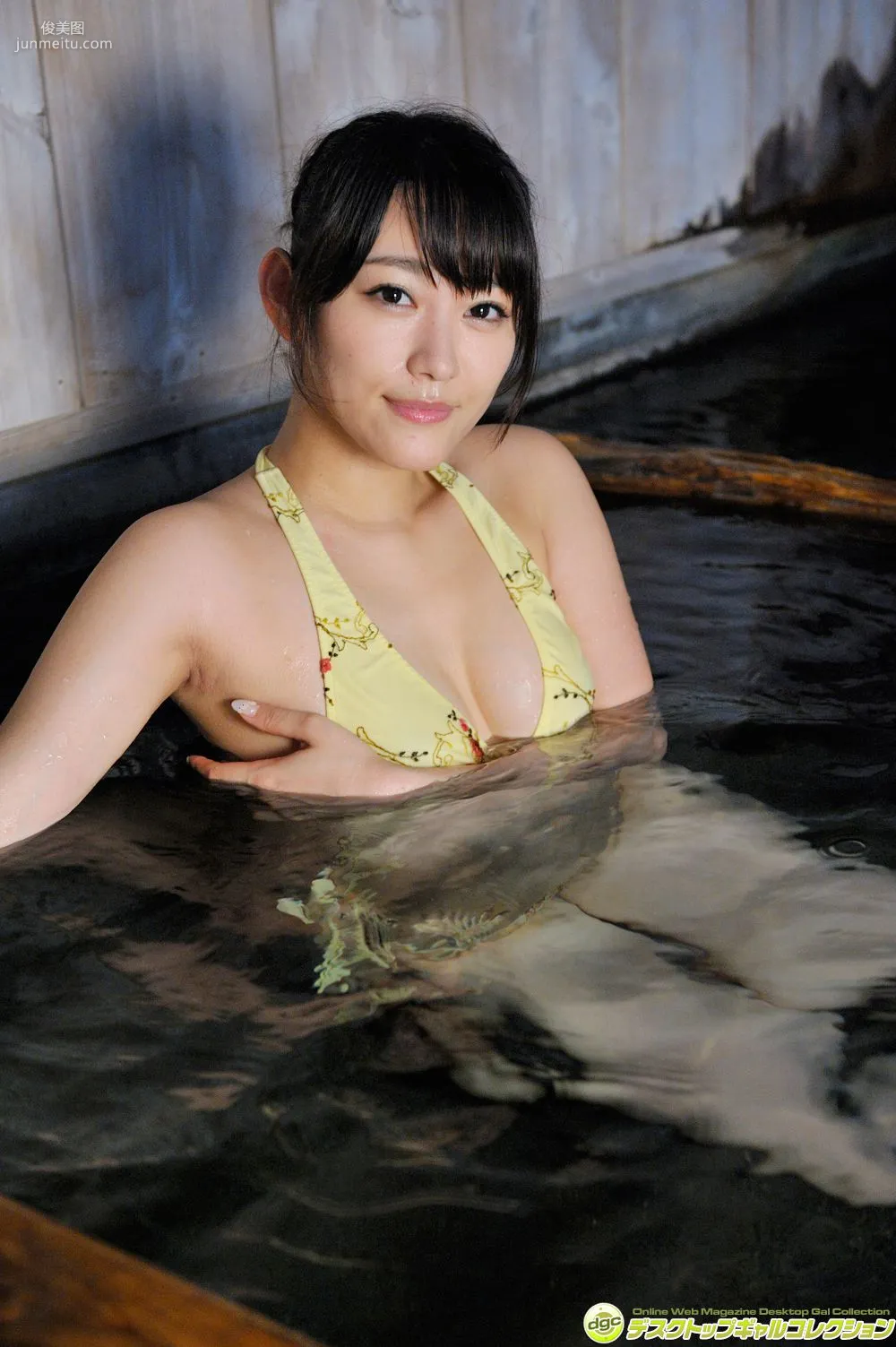 西野翔《最近は、若妻役が多くなったベテラン女優!》寫真集 [DGC] NO.1189 9