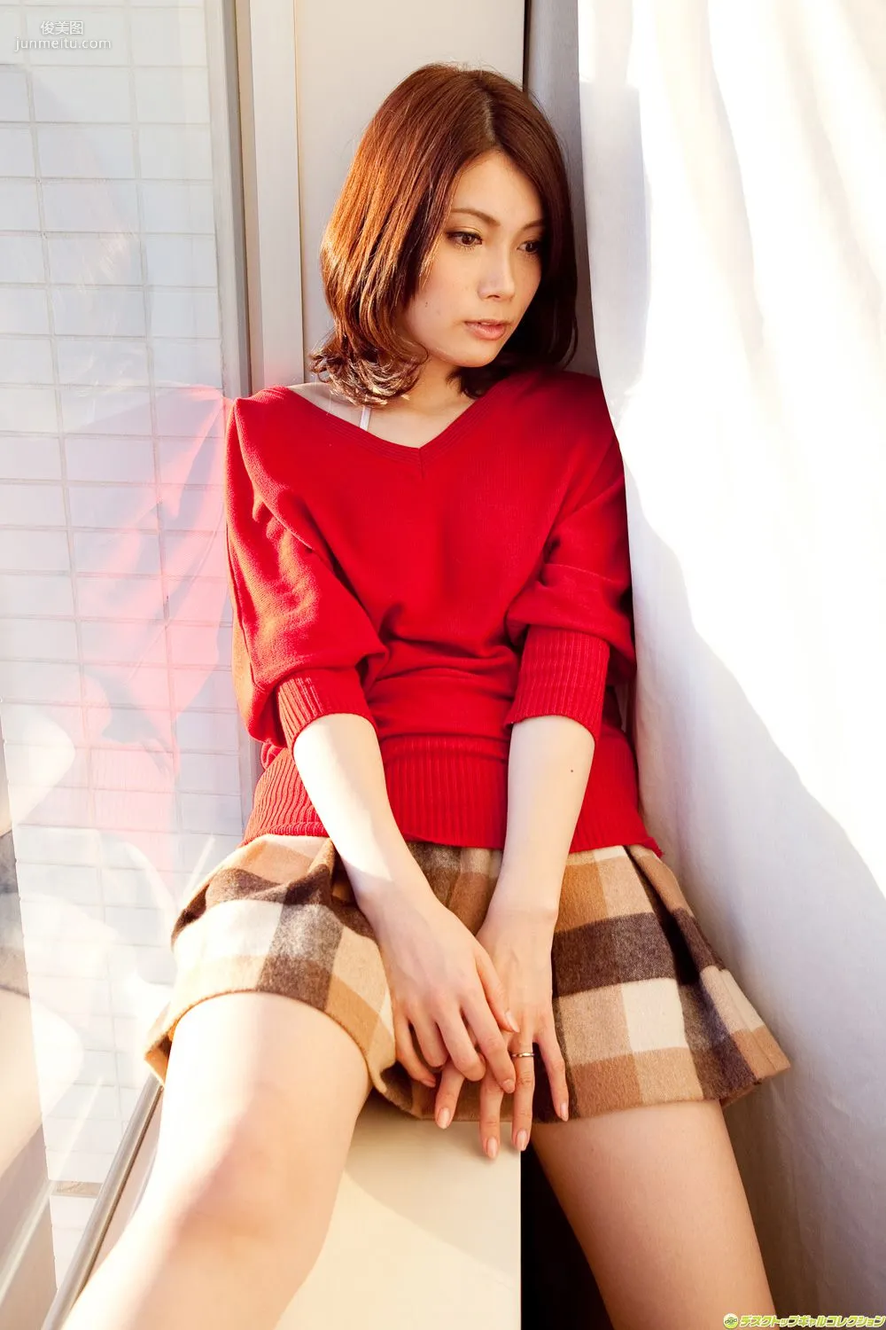 堀内秋美《《美しすぎる人妻が放つ濃厚なエロオーラ》》写真集 [DGC] NO.1106 5