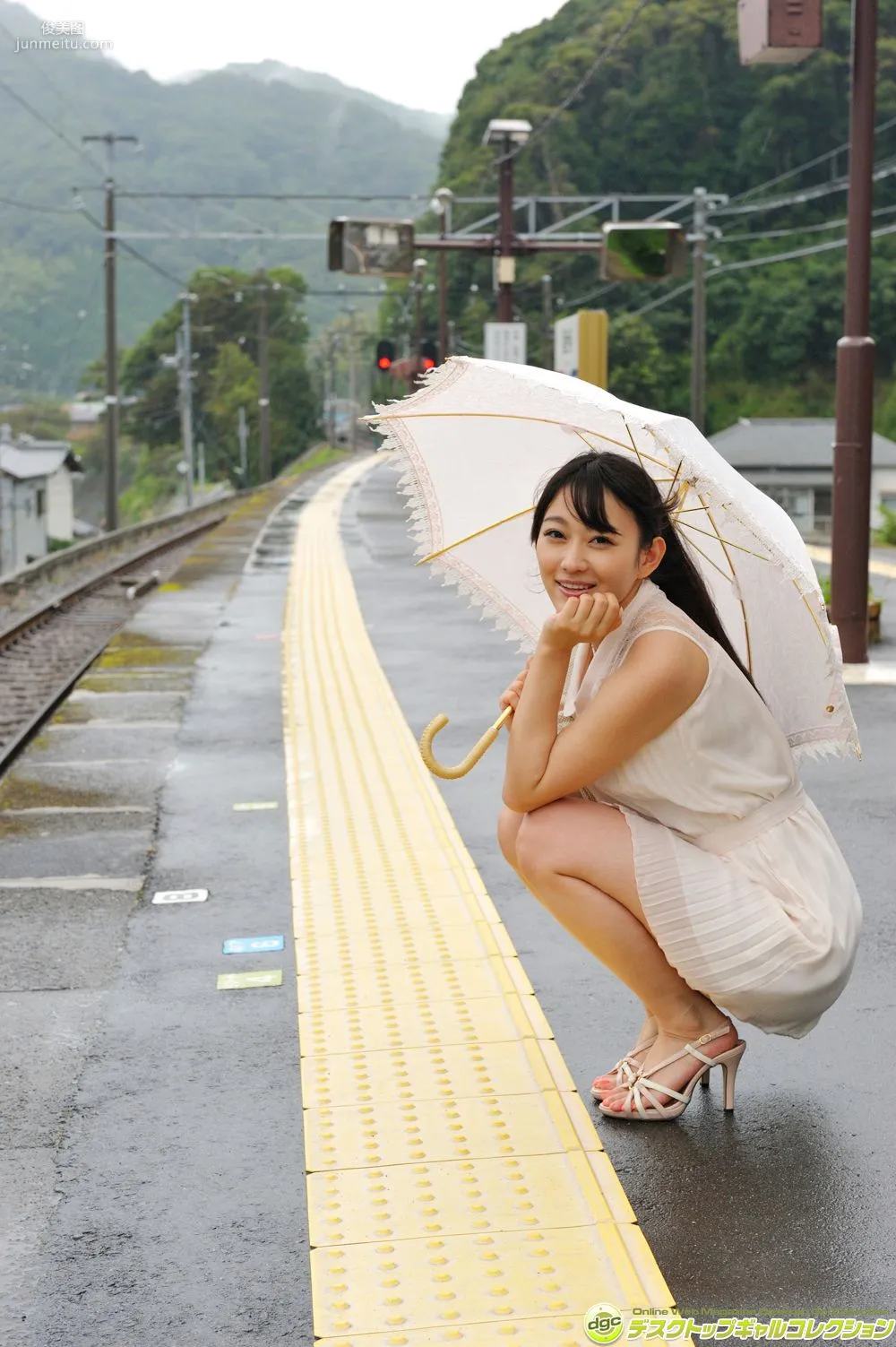 西野翔《最近は、若妻役が多くなったベテラン女優!》寫真集 [DGC] NO.1189 93