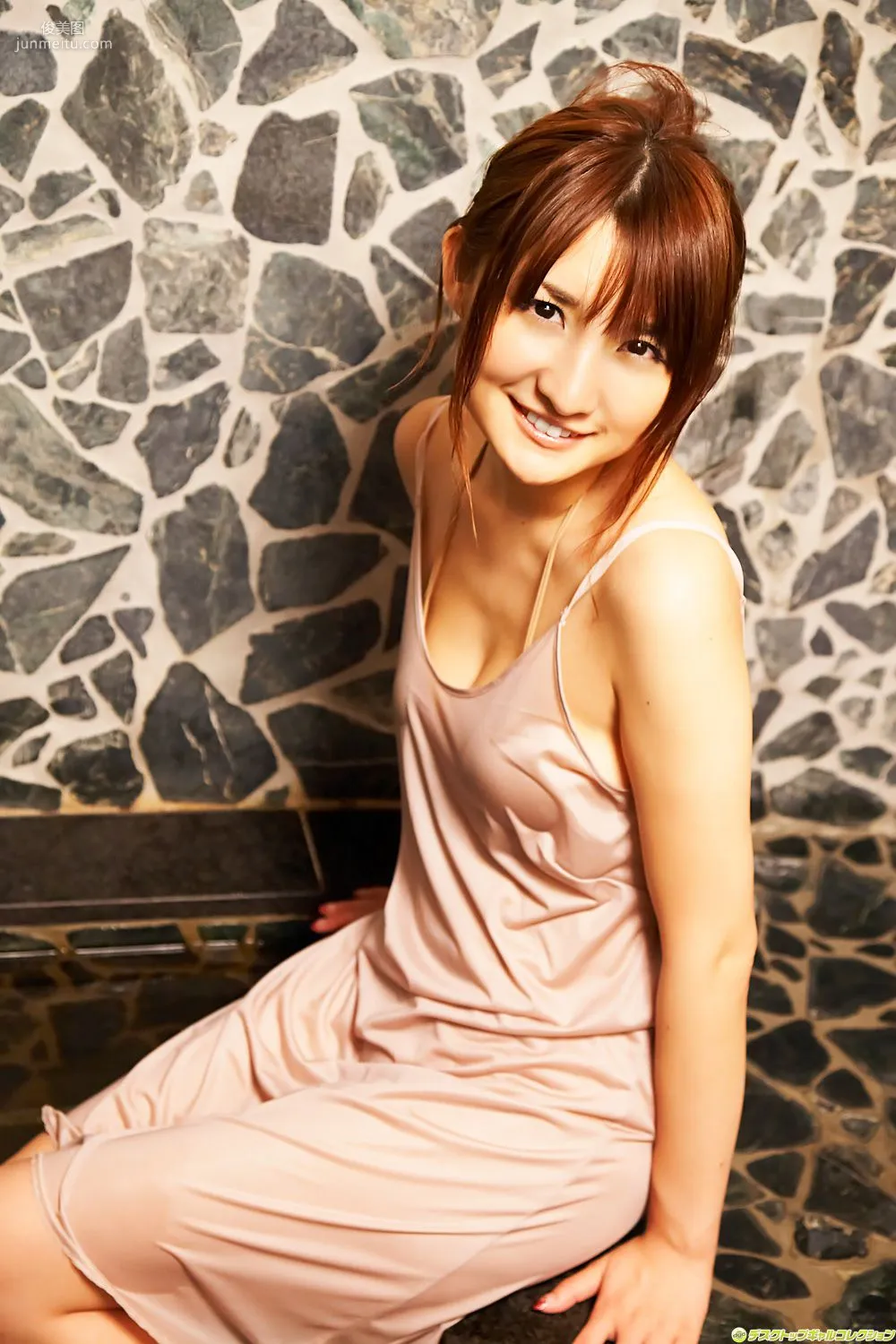 尾崎ナナ《おねだり上手な純白美巨乳のエロ天使》寫真集 [DGC] NO.1102 39