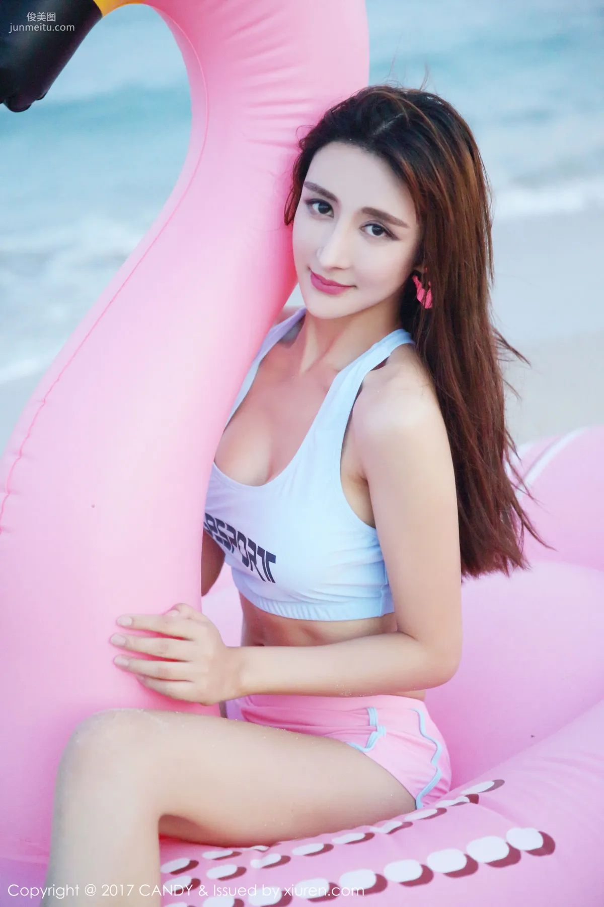 伊莉娜《海邊沙灘女神系列》 [糖果畫報CANDY] VOL.024 寫真集 58