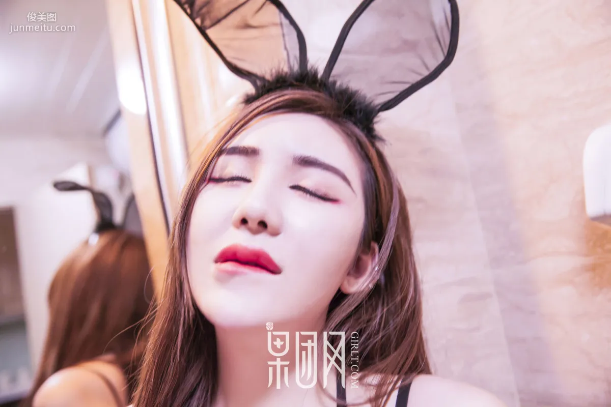 周曉唯《真！巨乳！兔女郎真空上陣》 [果團網Girlt] No.019 寫真集 24