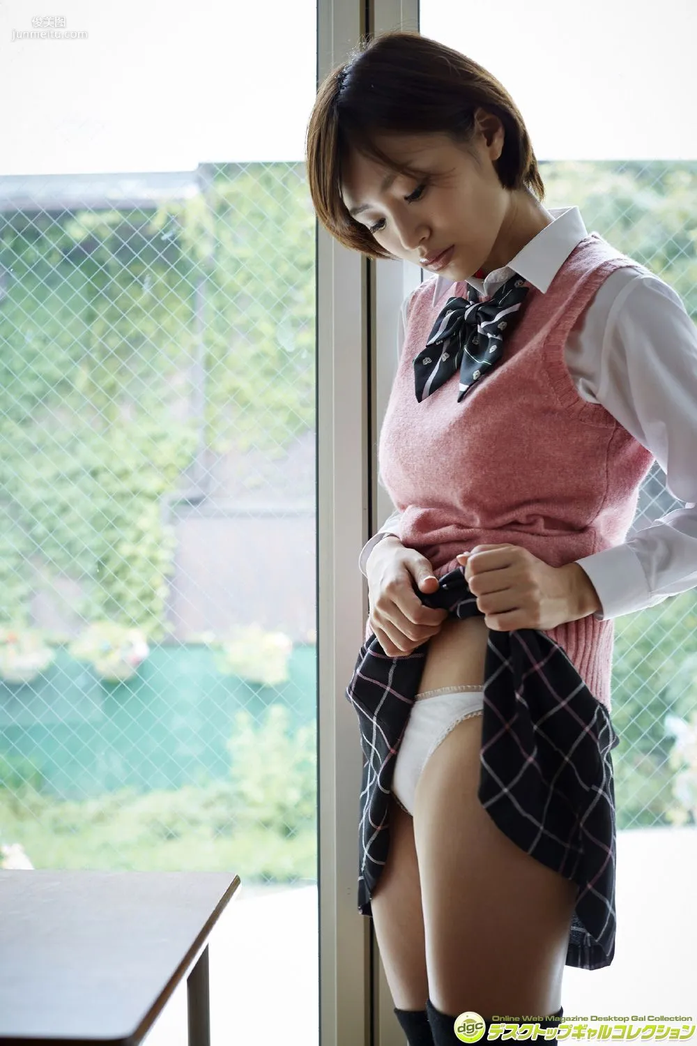 糸山千恵《ぷるぷる揺れる豊満バストに目が釘付け!》寫真集 [DGC] NO.1212 9