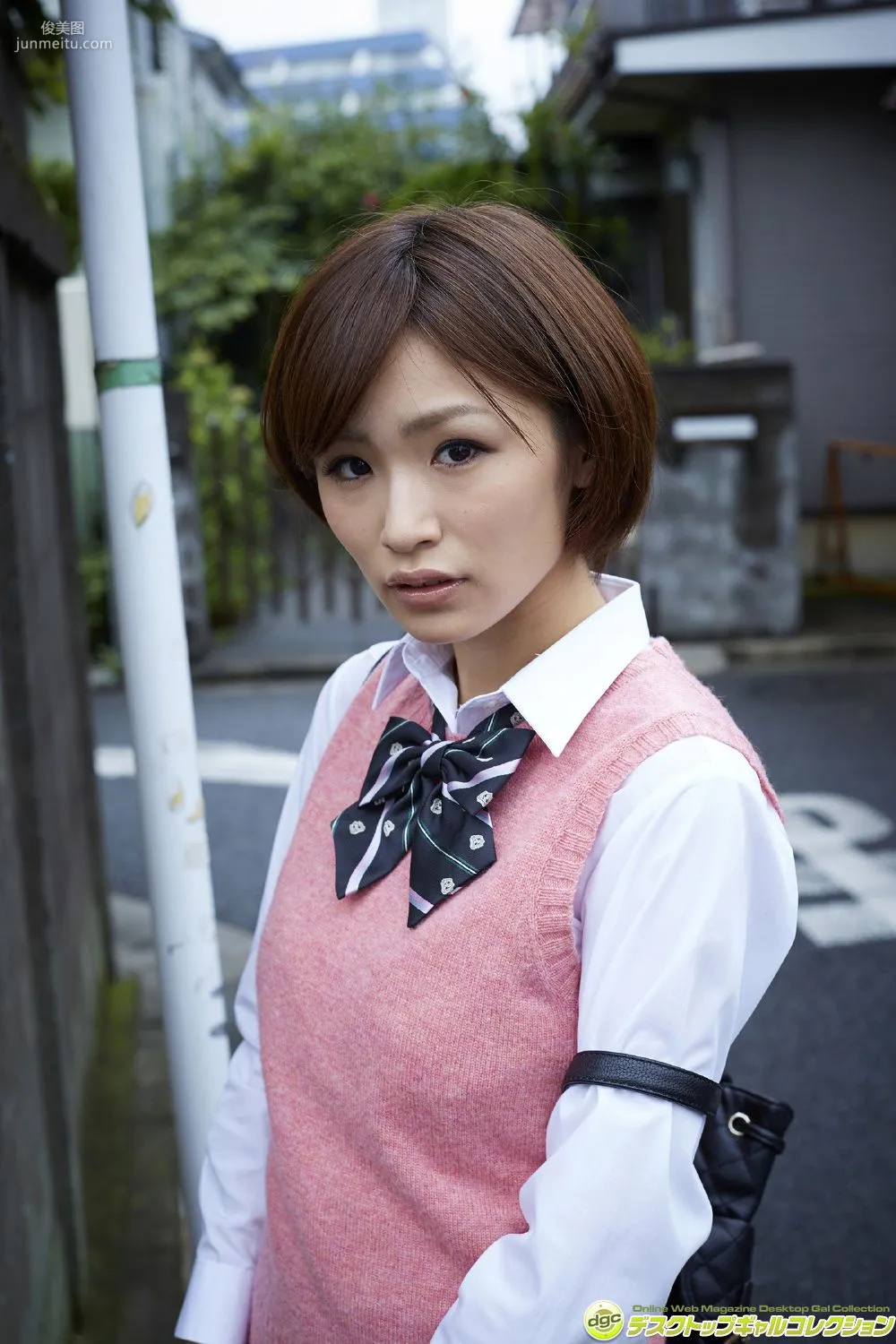 糸山千恵《ぷるぷる揺れる豊満バストに目が釘付け!》寫真集 [DGC] NO.1212 6