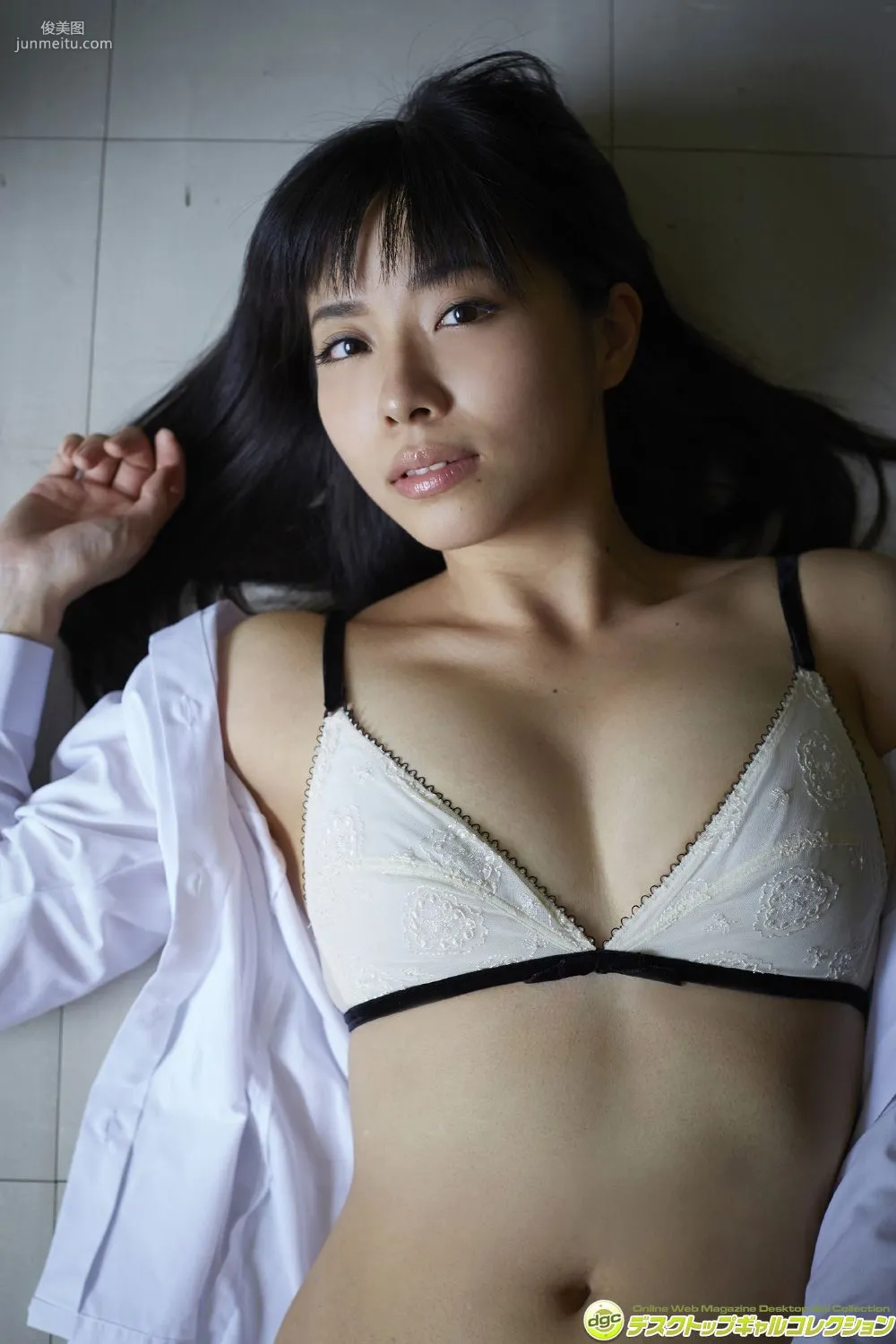 内野未來《清楚系美少女の肉感溢れるグラマラスボディ!》寫真集 [DGC] NO.1217 46