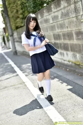 雨宮留菜《小柄な身長とはアンバランスなHカップ!!》寫真集 [DGC] NO.1202