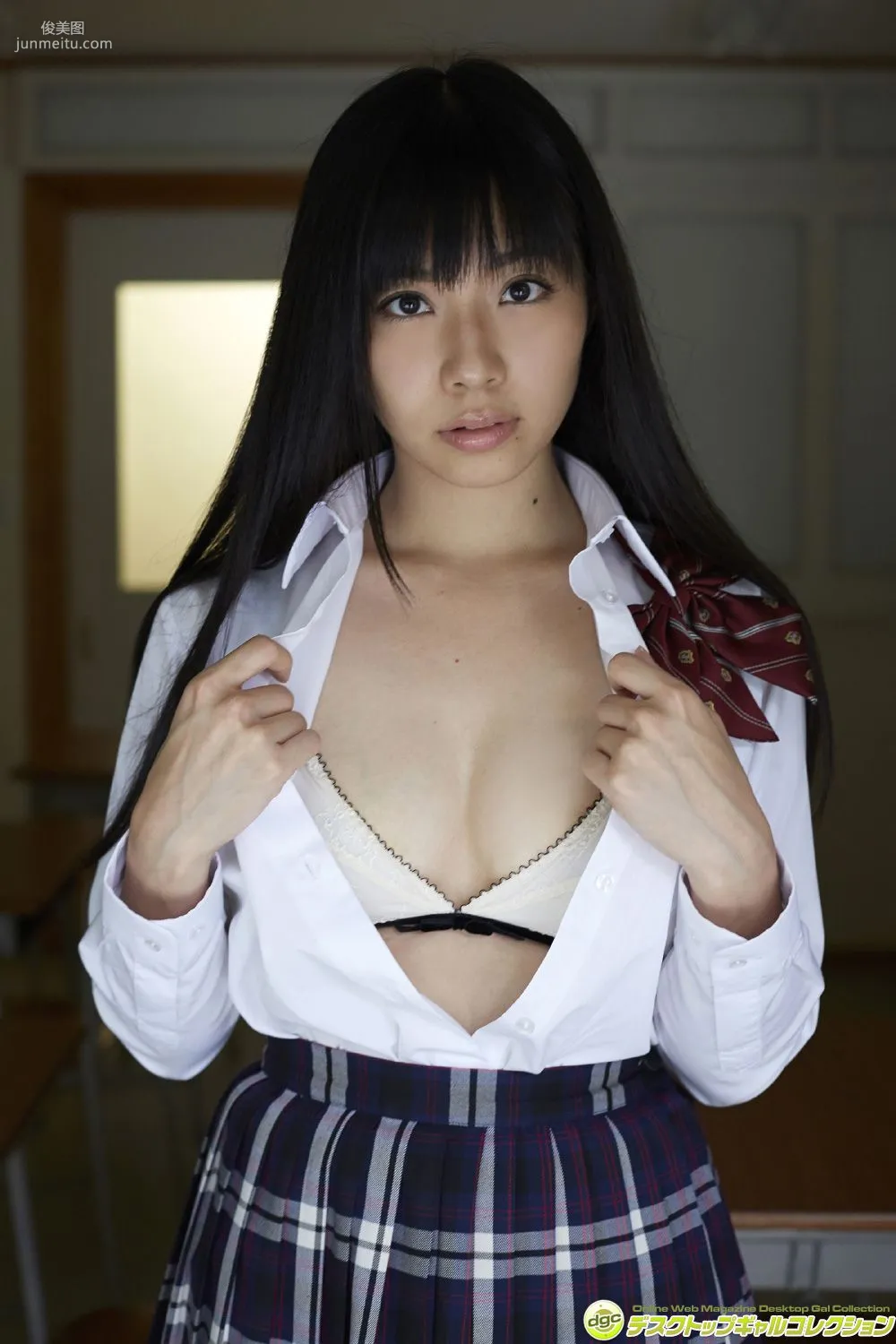 内野未來《清楚系美少女の肉感溢れるグラマラスボディ!》寫真集 [DGC] NO.1217 39