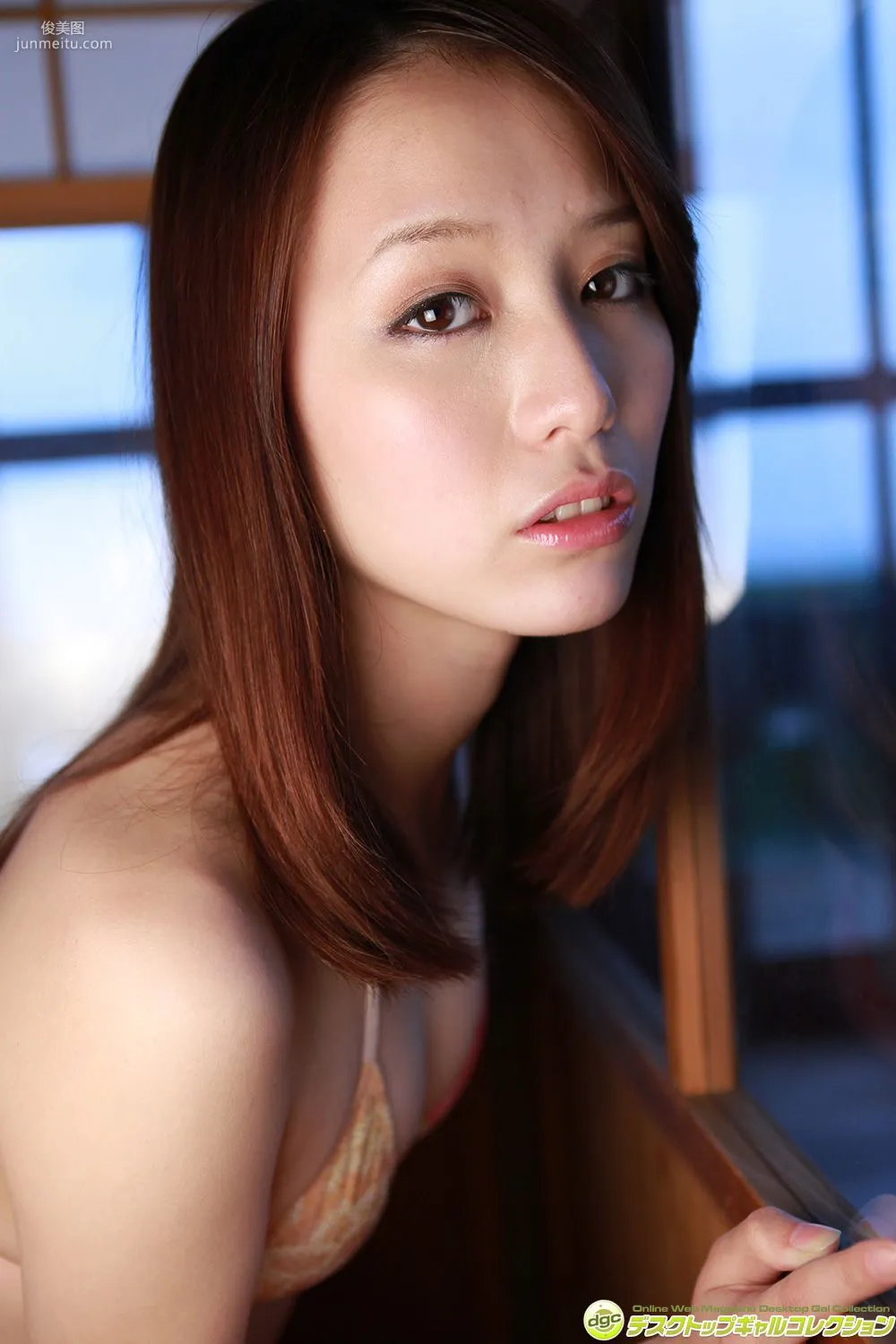 綱島惠裡香《透き通るような白い肌のスレンダーボディ!》寫真集 [DGC] NO.1260 72