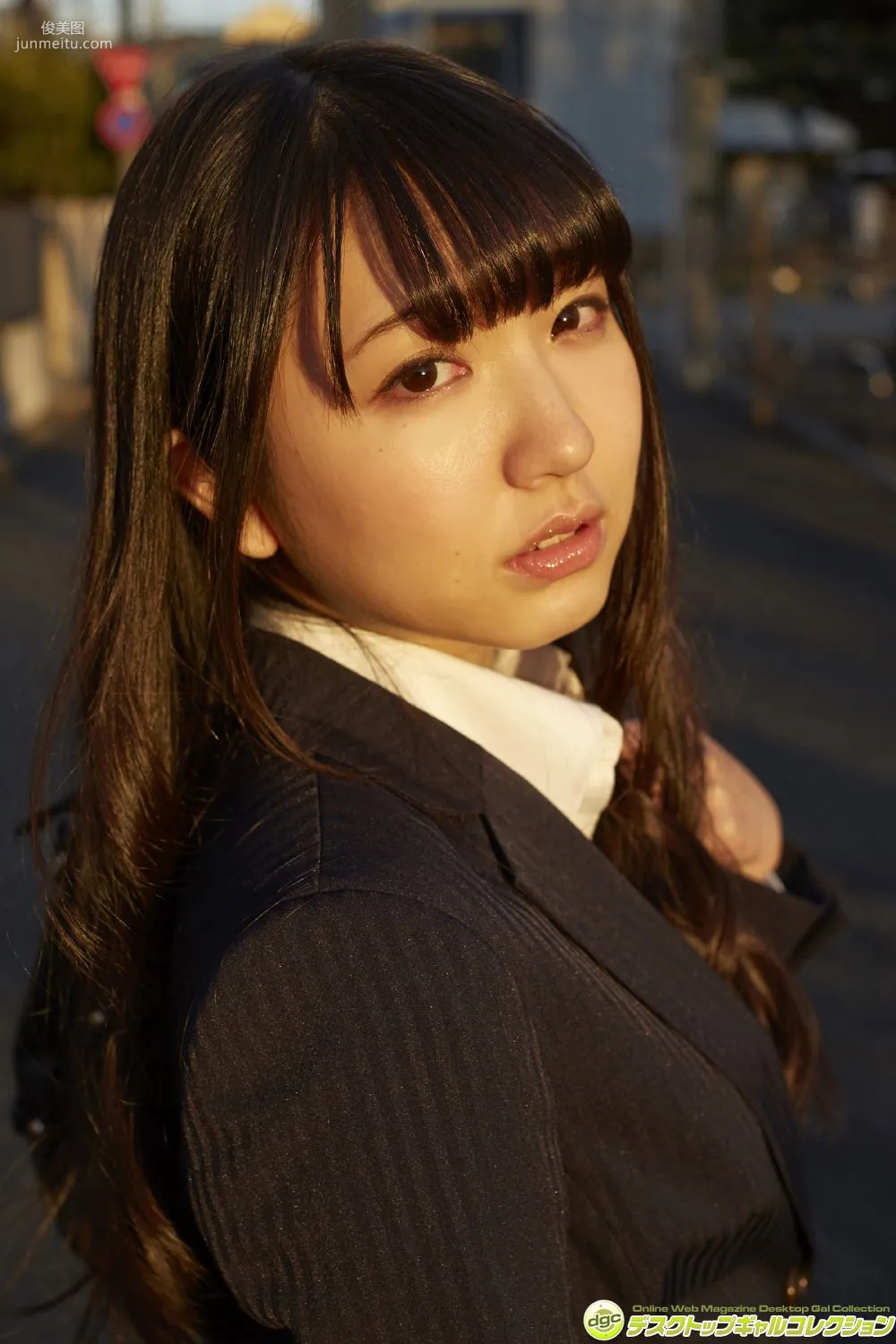 椎名香奈江《88cmのFカップと大きなヒップの豊満娘》寫真集 [DGC] NO.1256 47