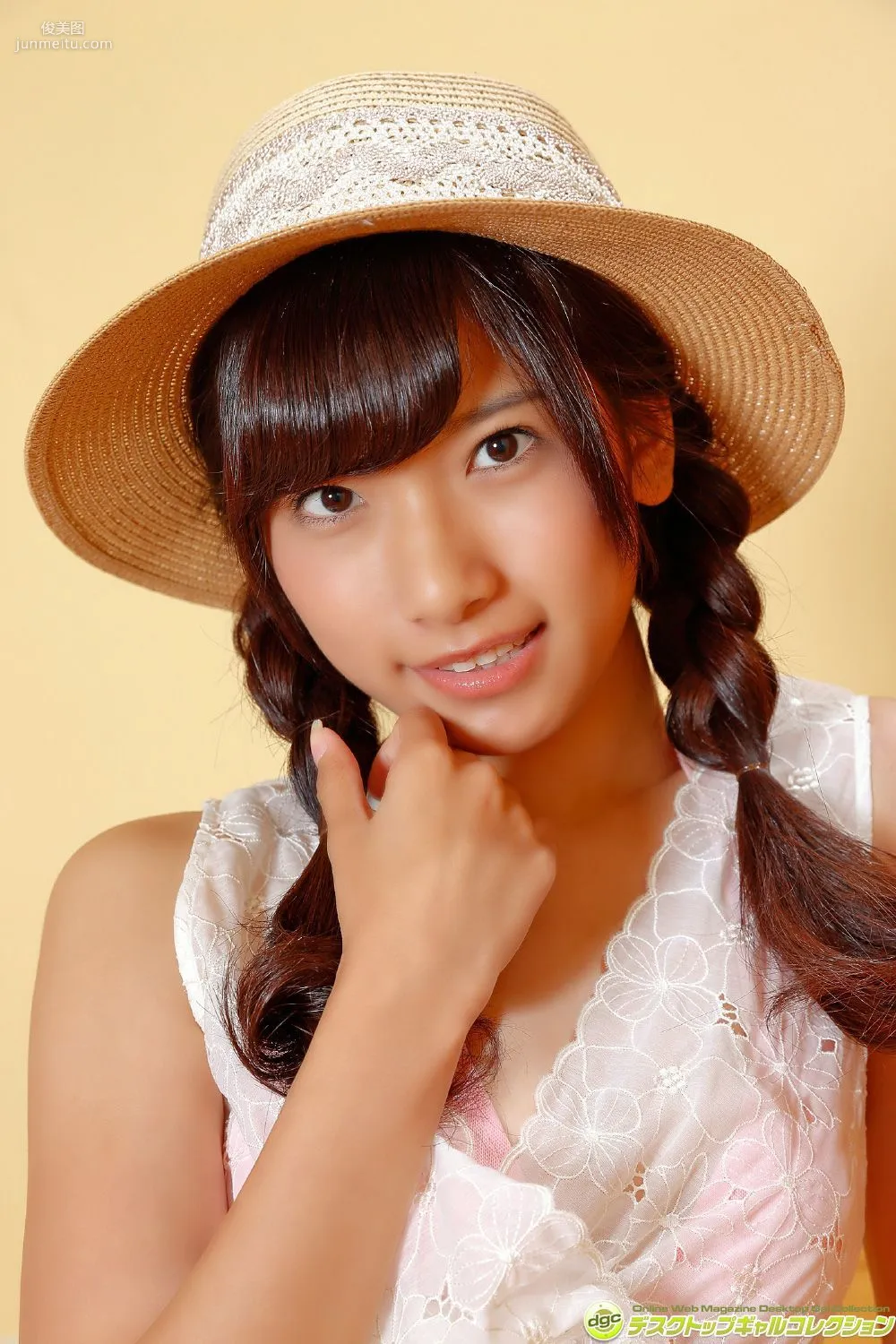 森川彩香《アイドル時代とは違うセクシーな魅力満載!》寫真集 [DGC] NO.1276 65